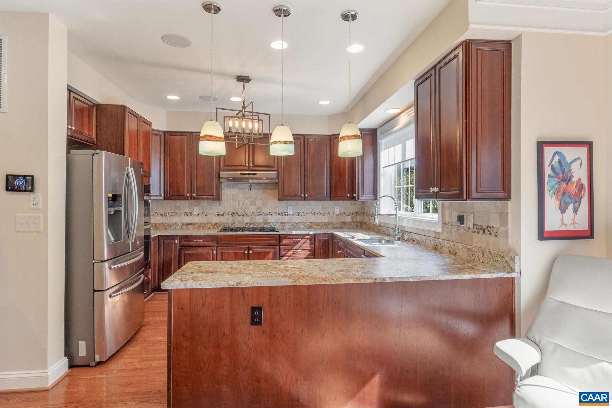 312 FOOTHILL CT