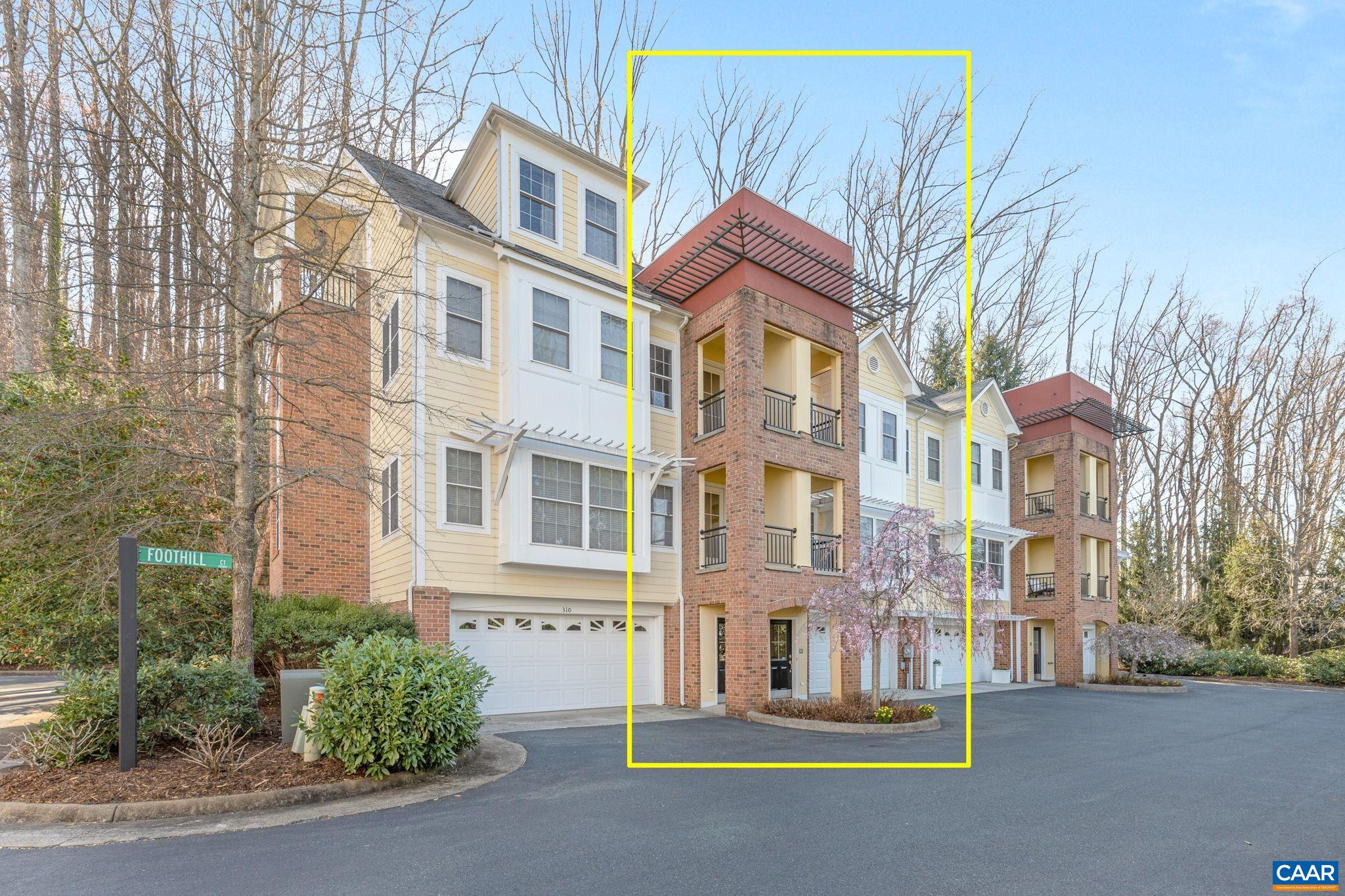 312 FOOTHILL CT