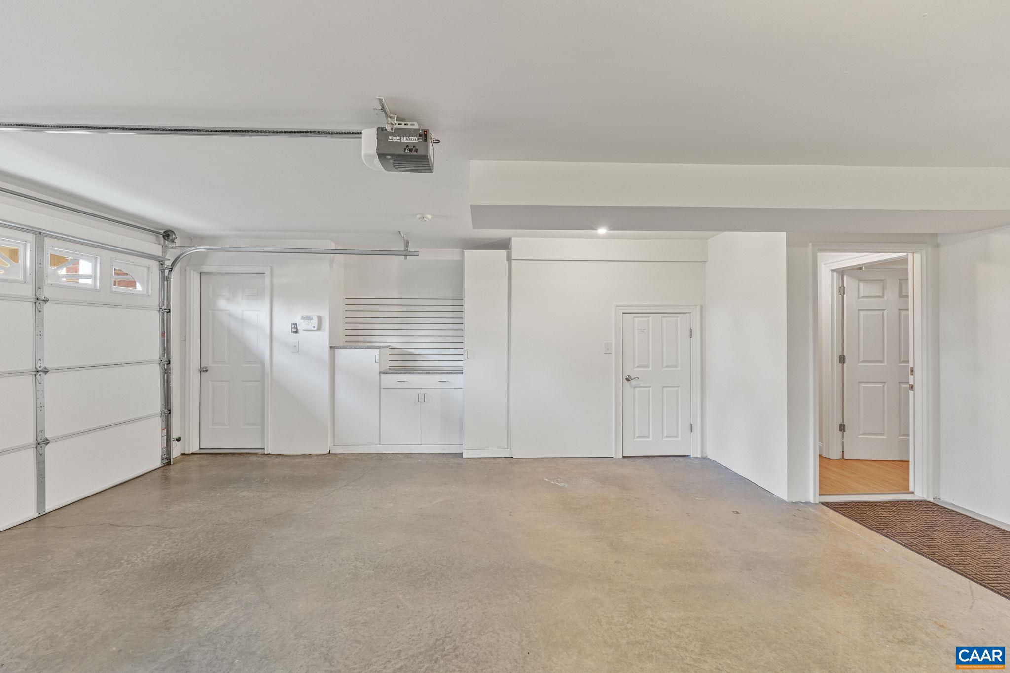 312 FOOTHILL CT
