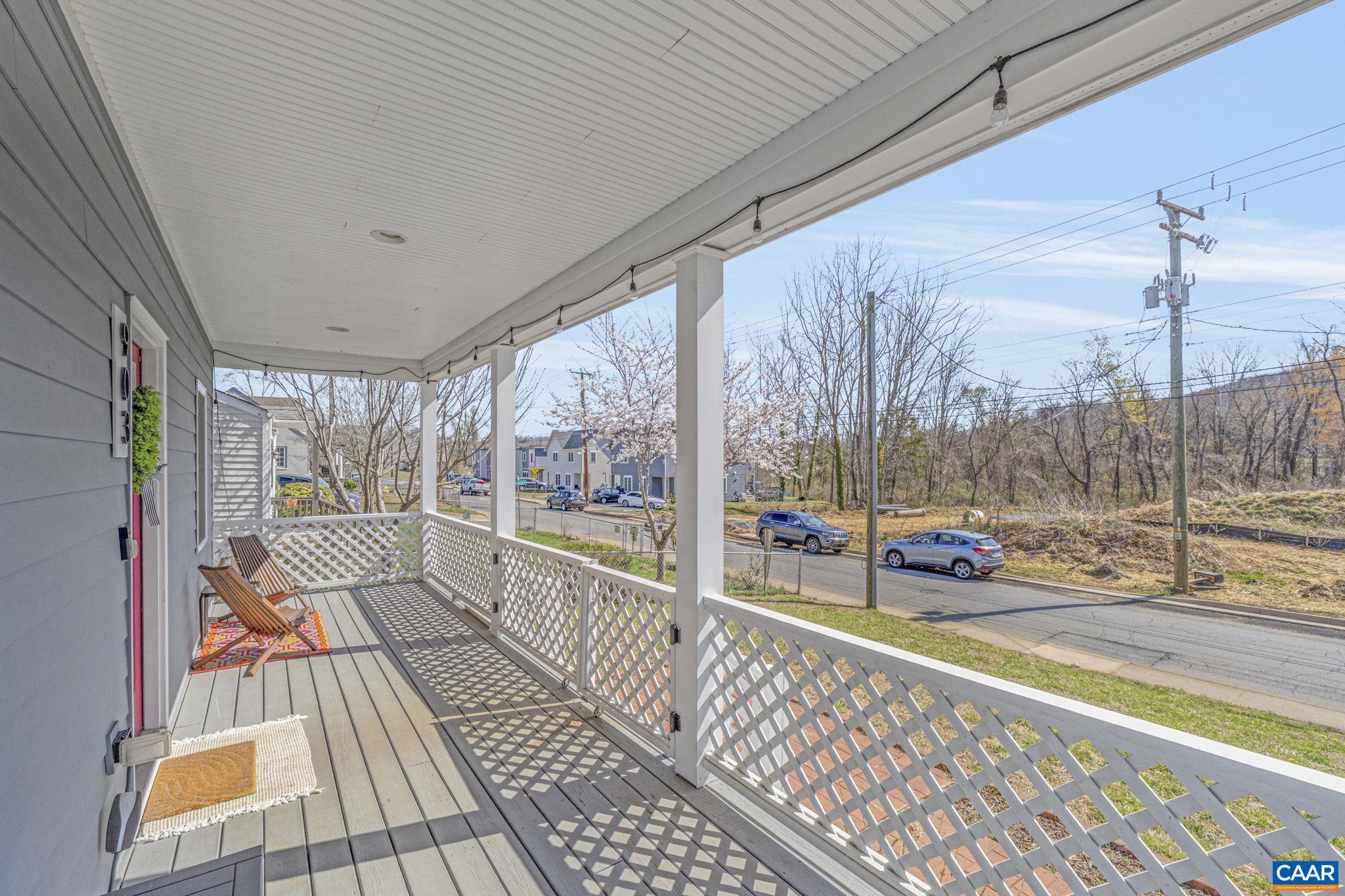 903 NASSAU ST