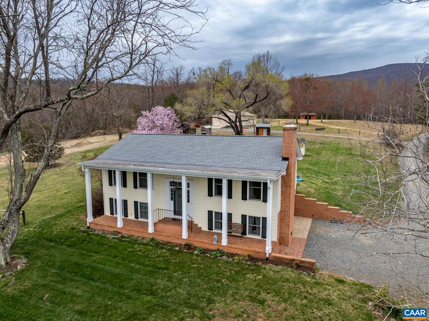 144 TRANQUIL LN