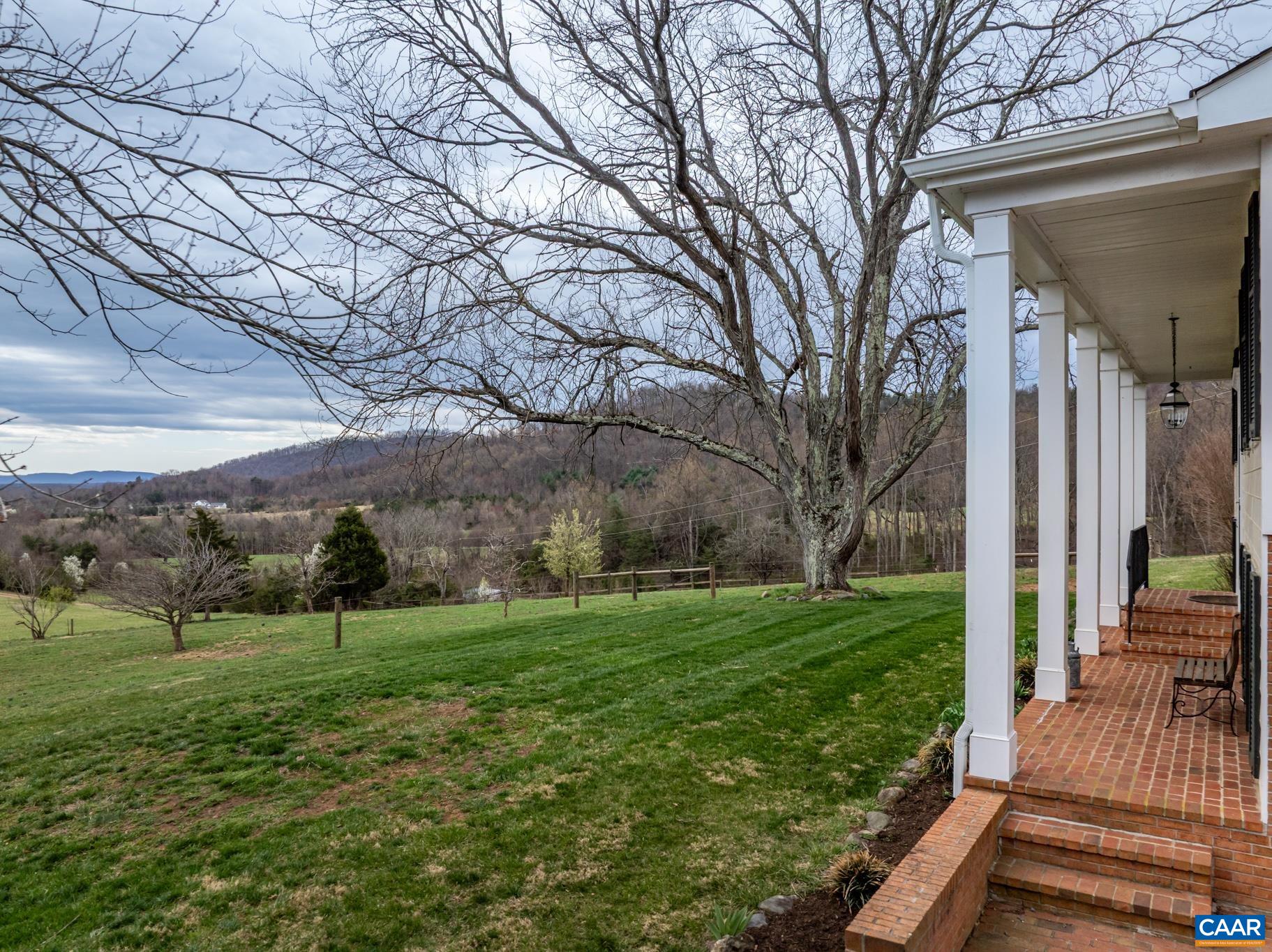 144 TRANQUIL LN