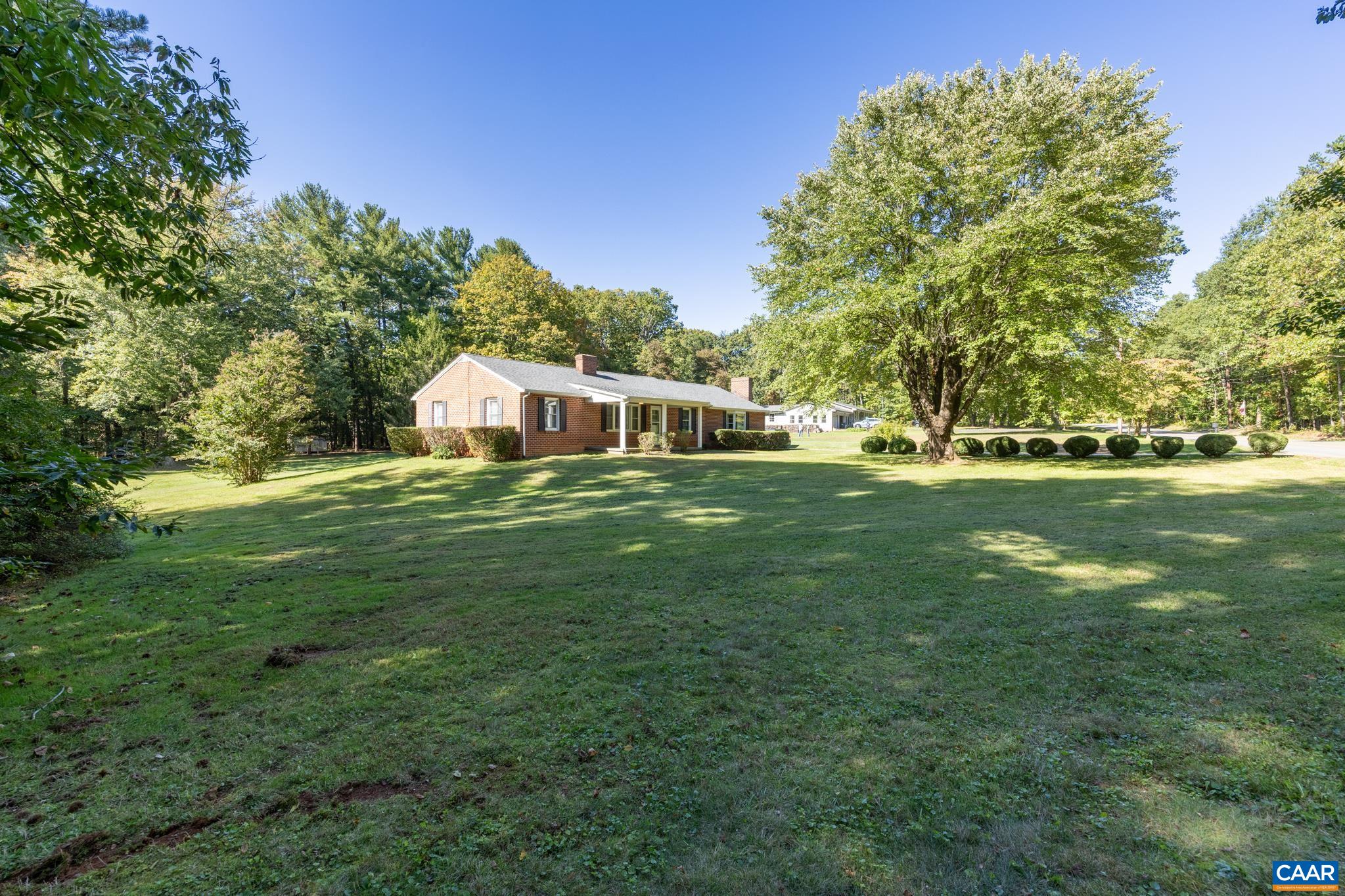 1040 ADVANCE MILLS RD