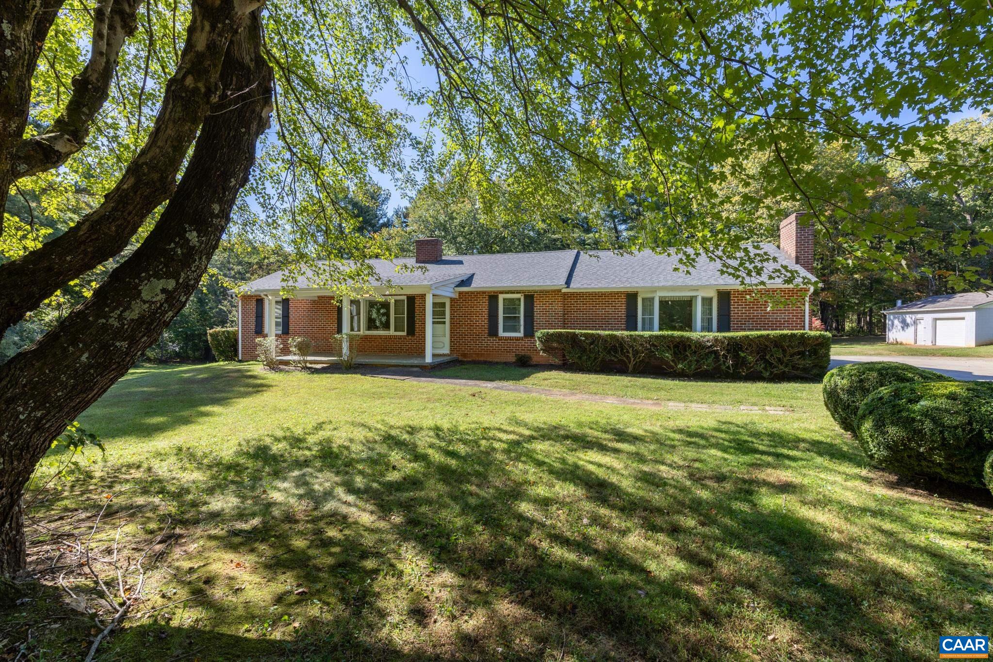 1040 ADVANCE MILLS RD