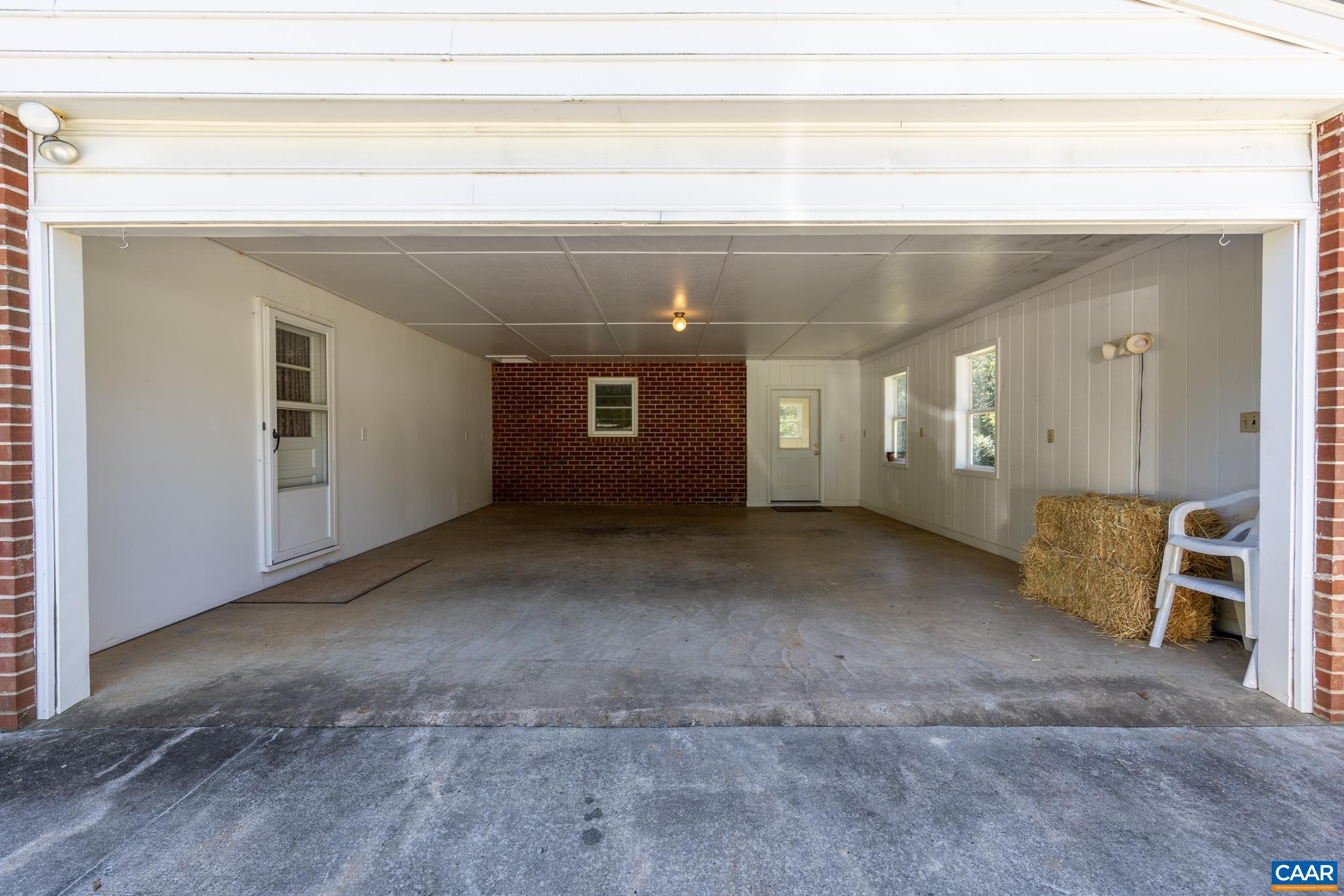 1040 ADVANCE MILLS RD