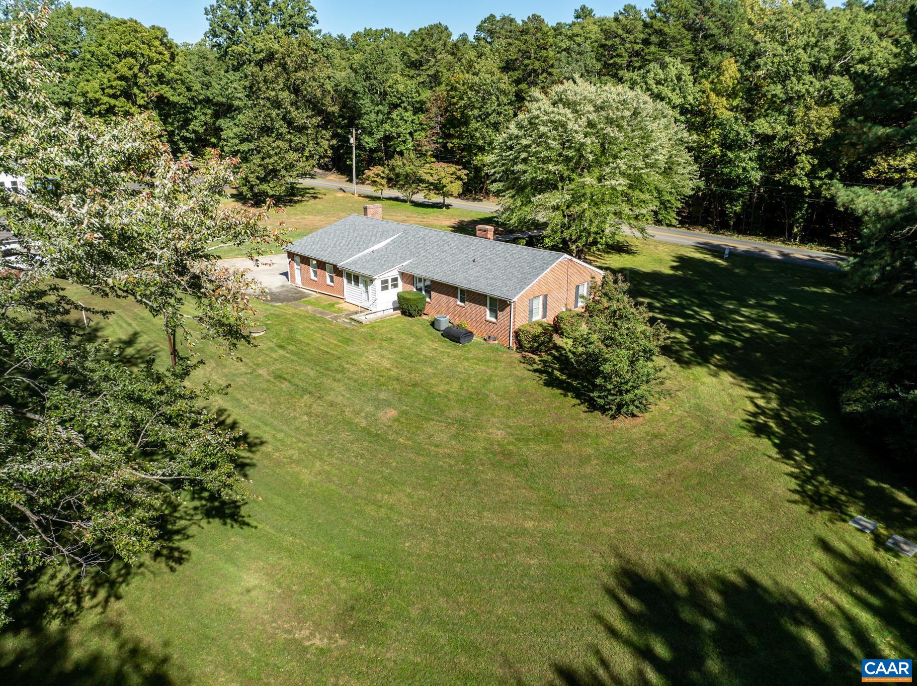 1040 ADVANCE MILLS RD