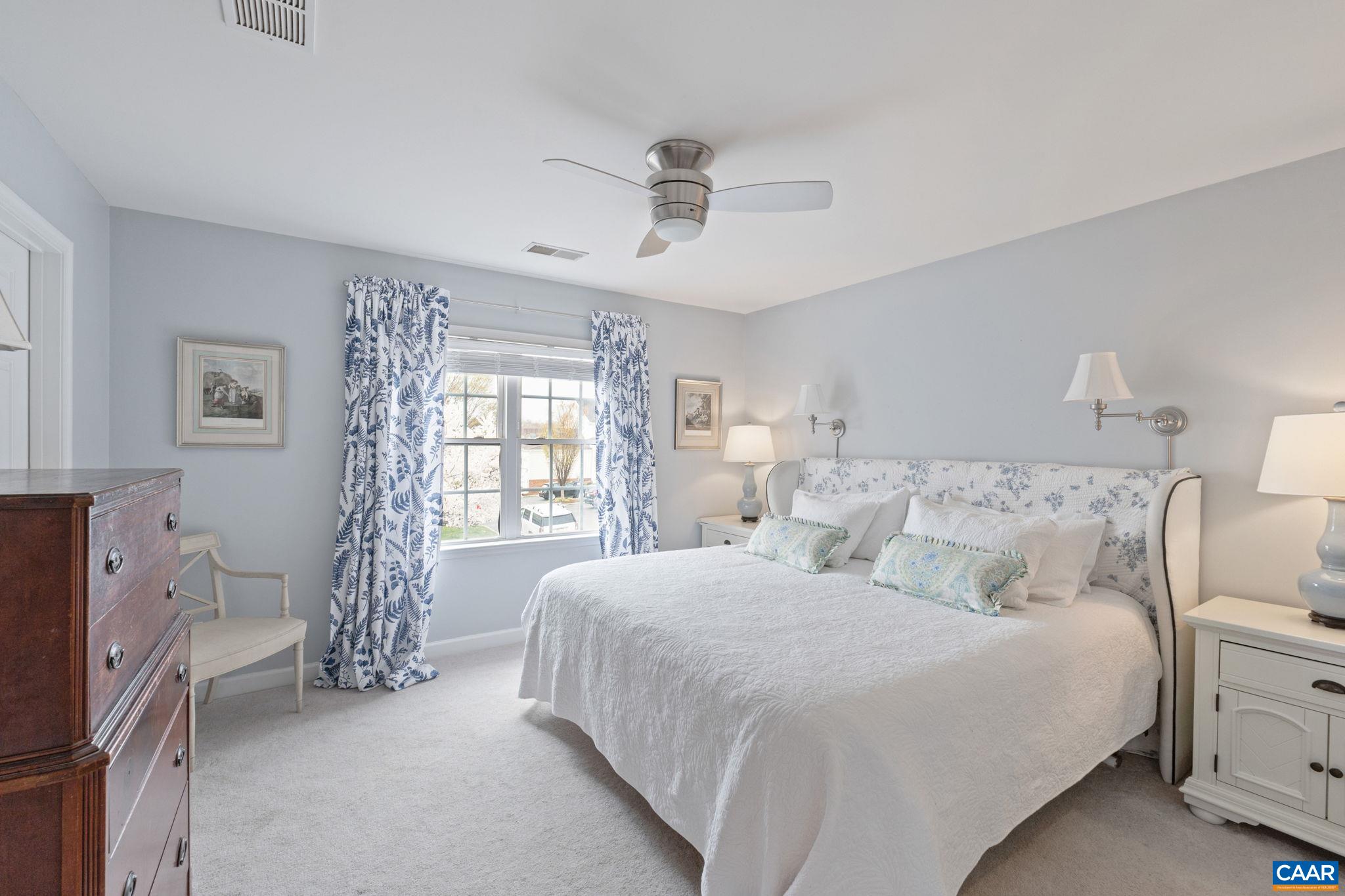3329 TURNBERRY CIR