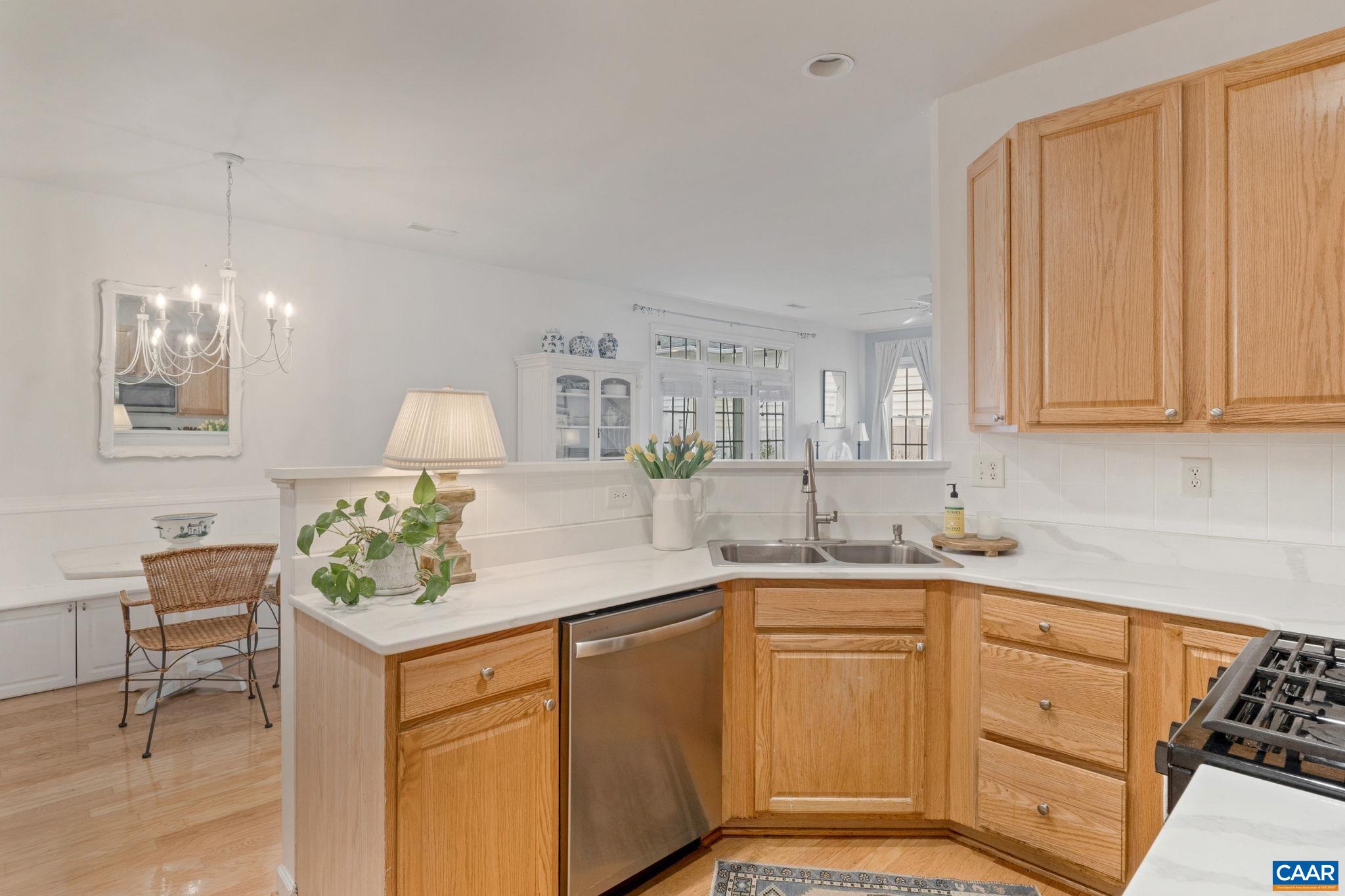 3329 TURNBERRY CIR