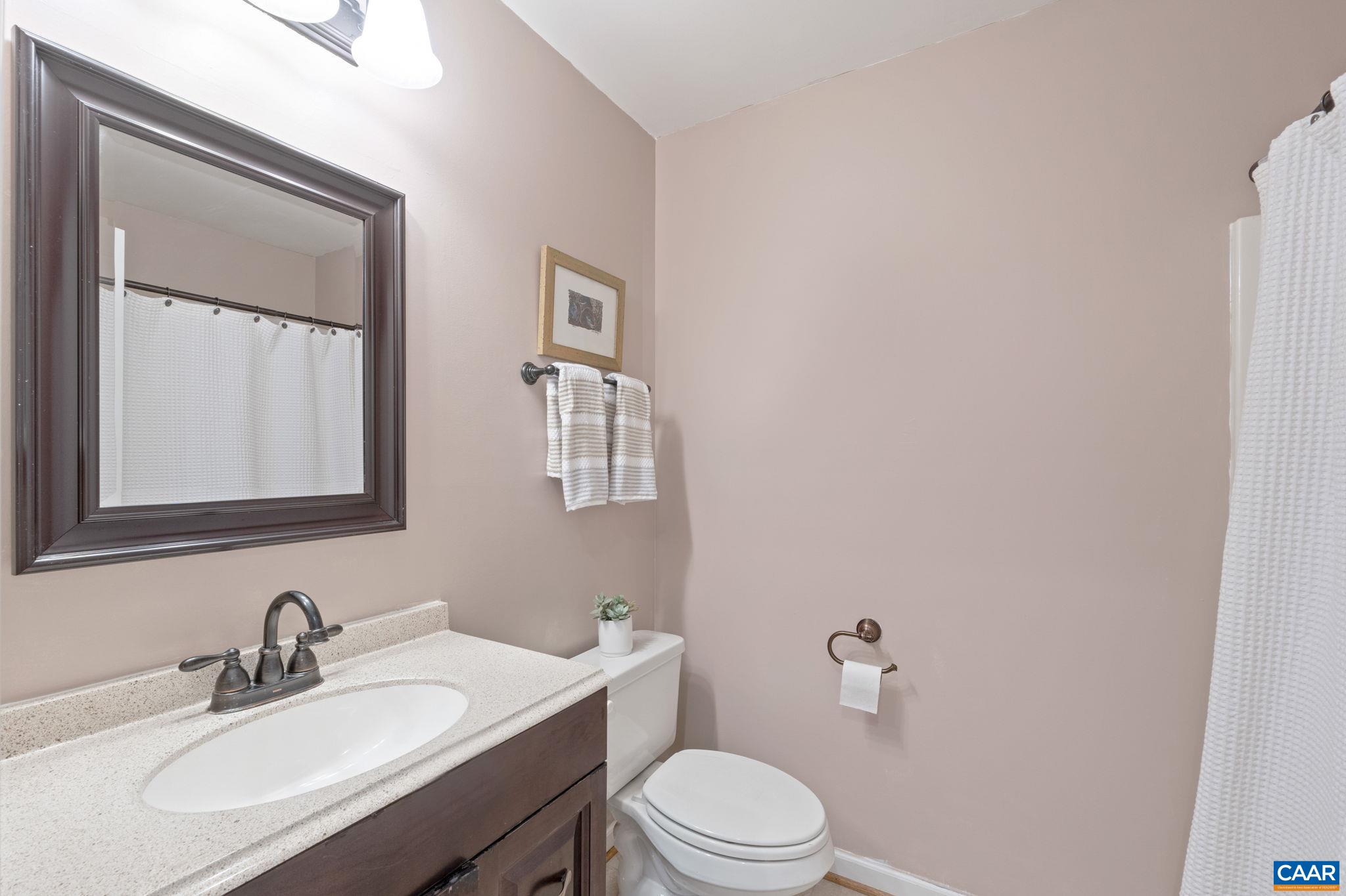 3329 TURNBERRY CIR