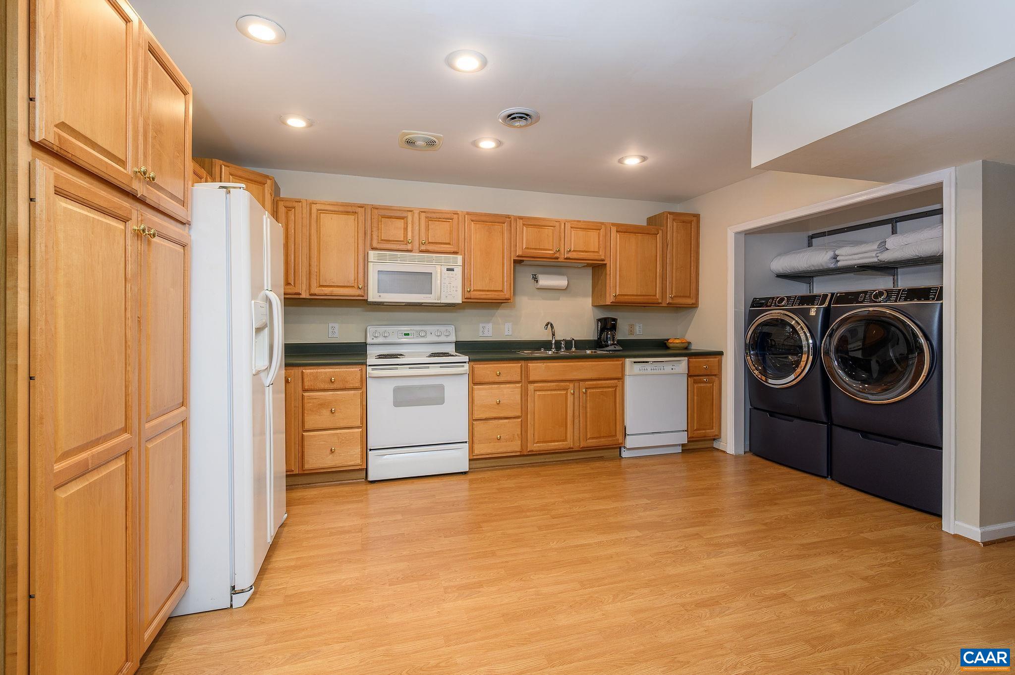 888 WOLF TRAP RD