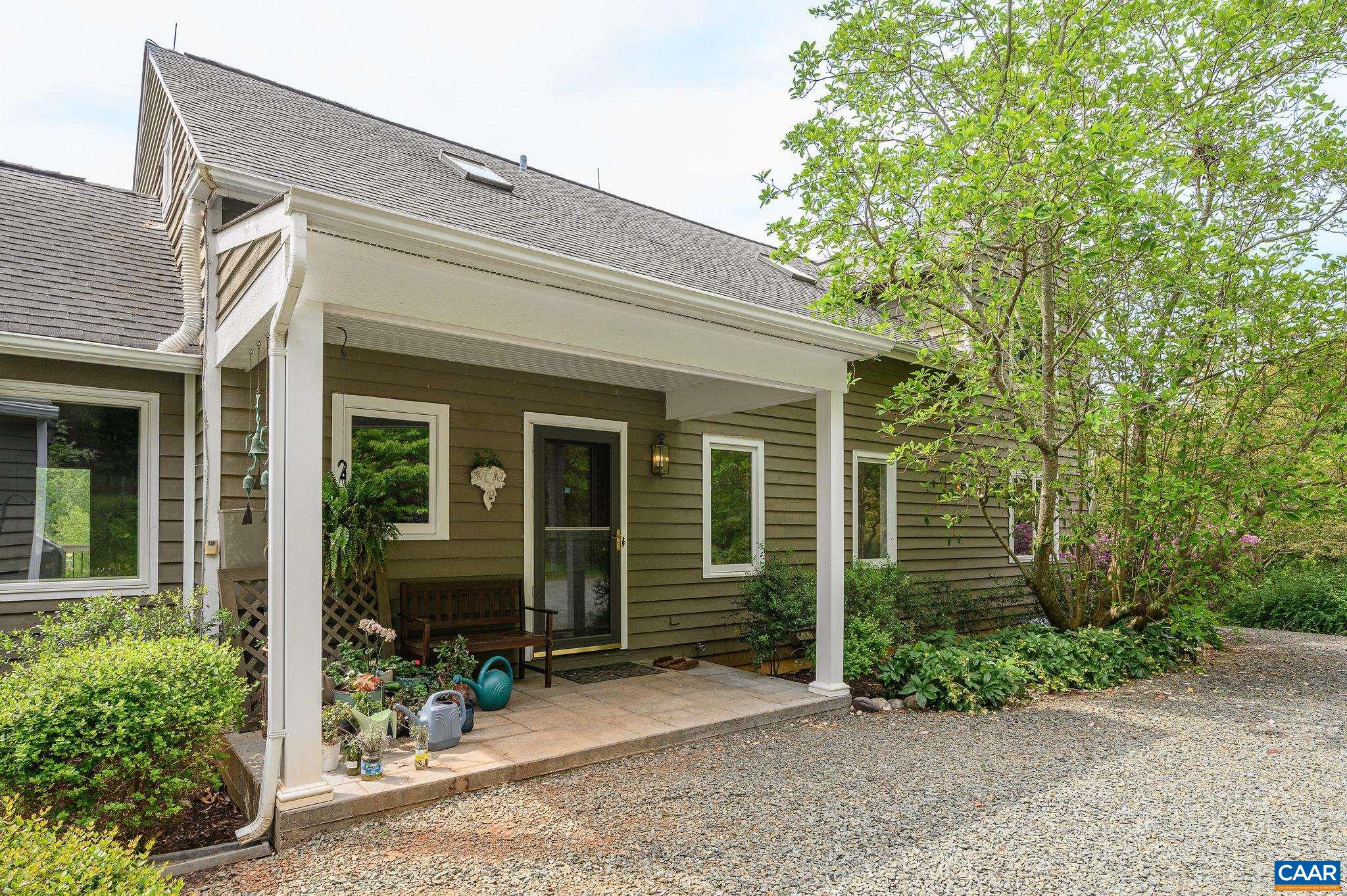 888 WOLF TRAP RD