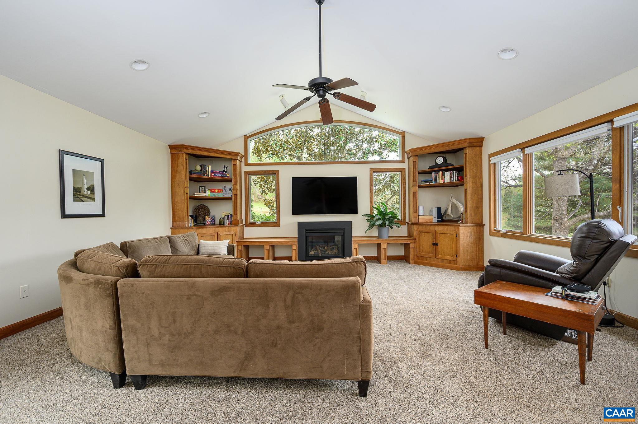 888 WOLF TRAP RD