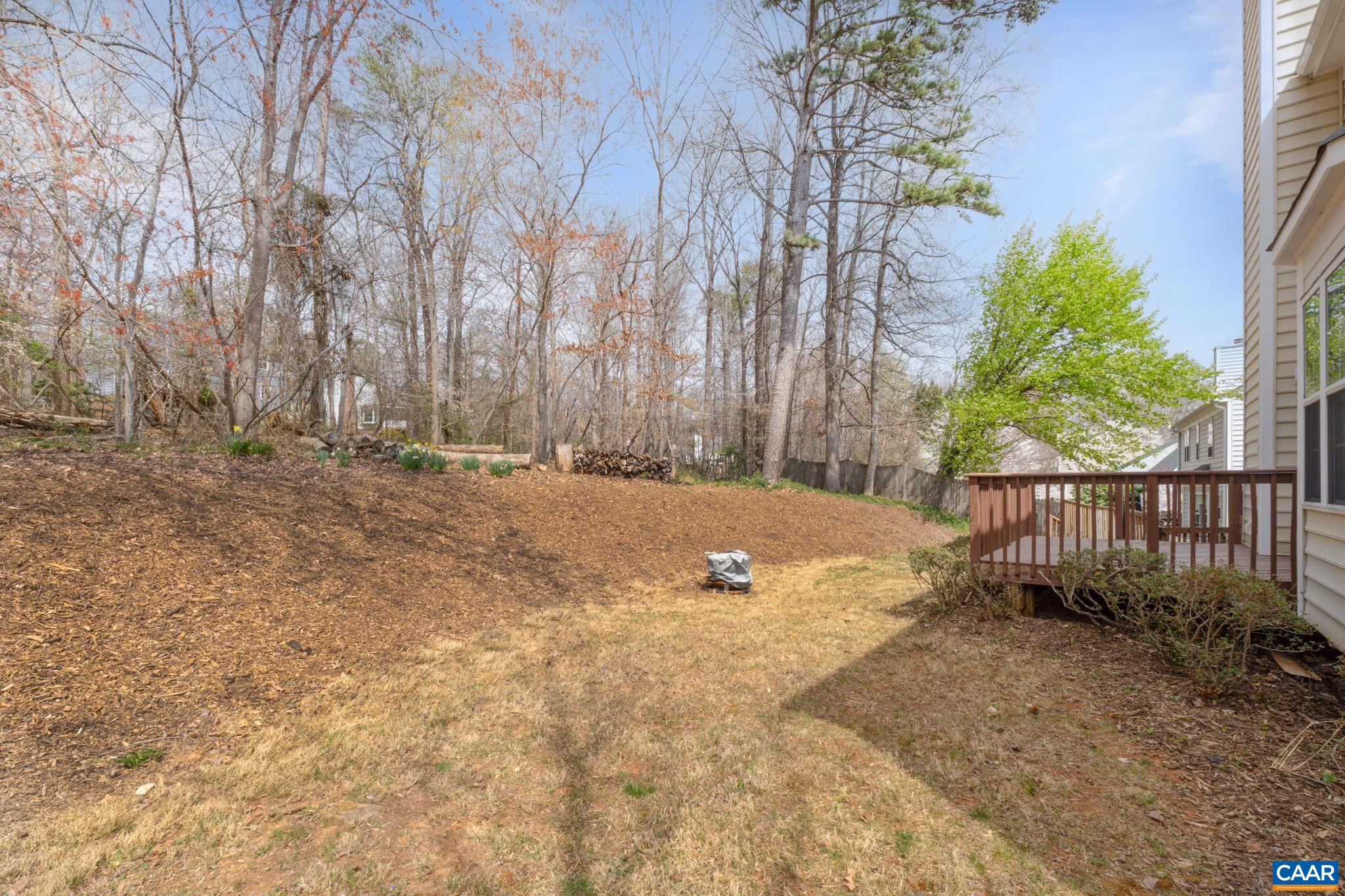 1216 RAINTREE DR