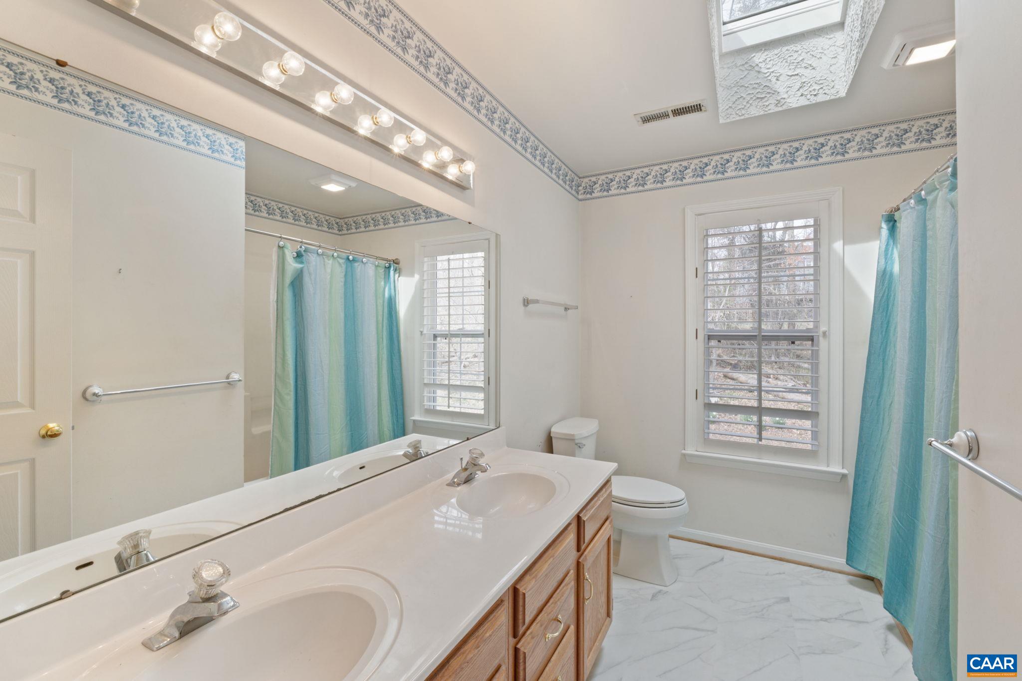 1216 RAINTREE DR