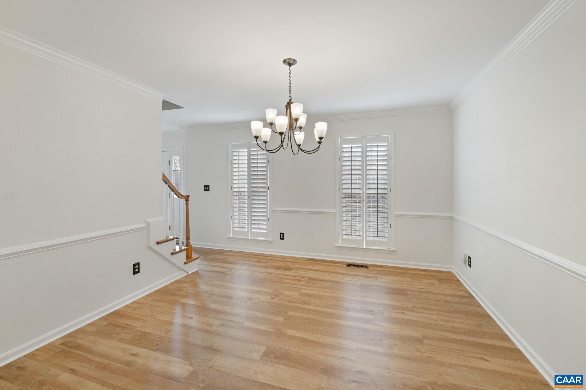 1216 RAINTREE DR