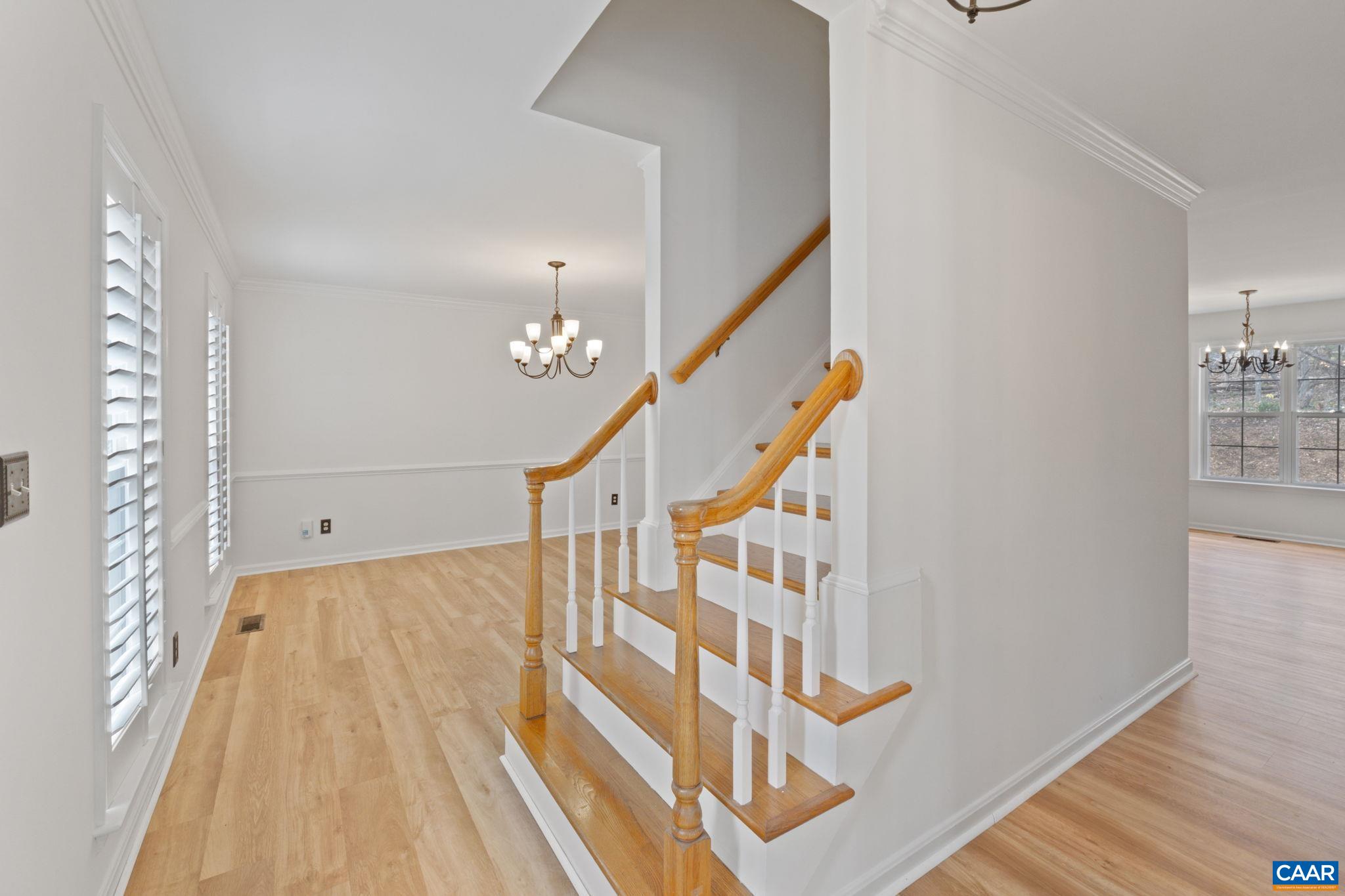 1216 RAINTREE DR