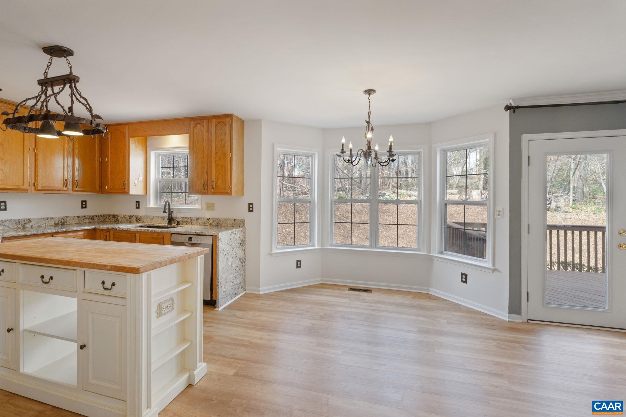 1216 RAINTREE DR