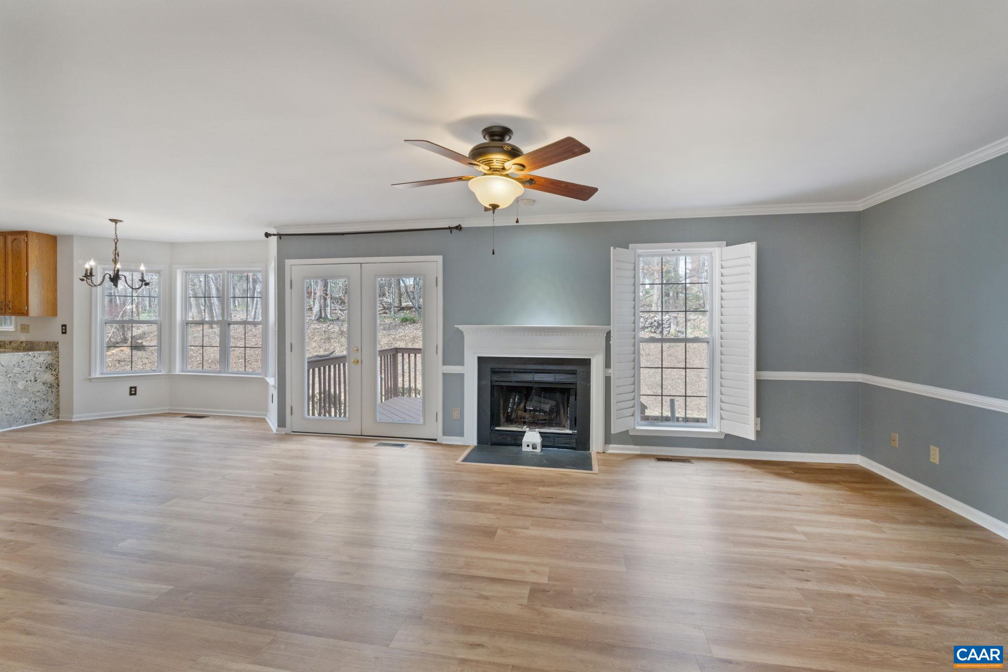 1216 RAINTREE DR