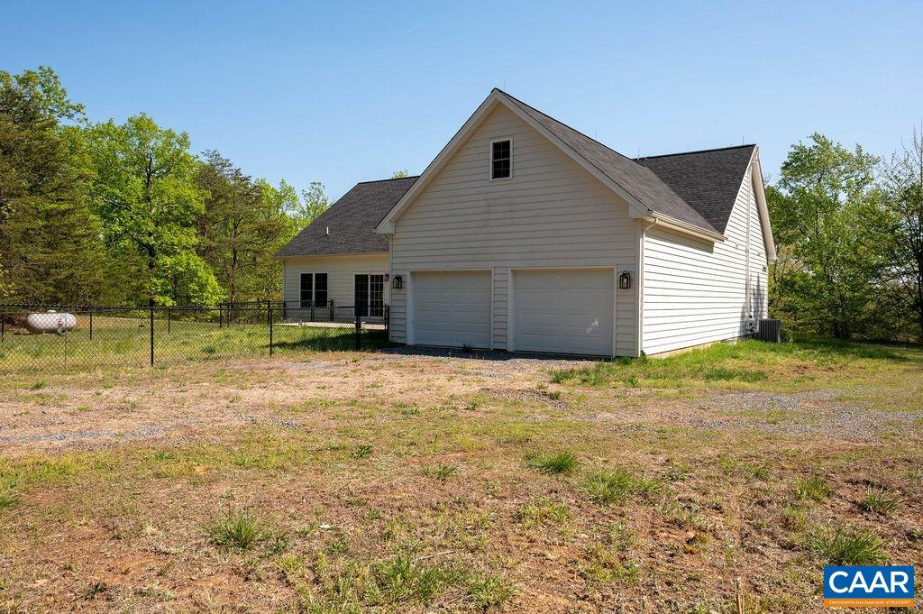 4120 GREEN CREEK RD