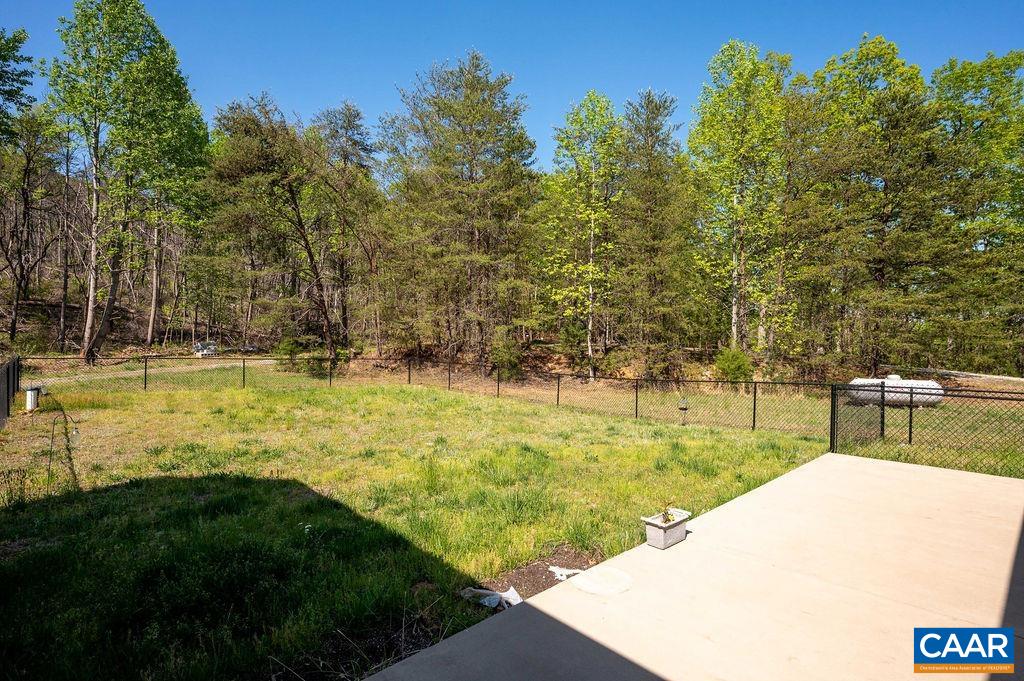 4120 GREEN CREEK RD