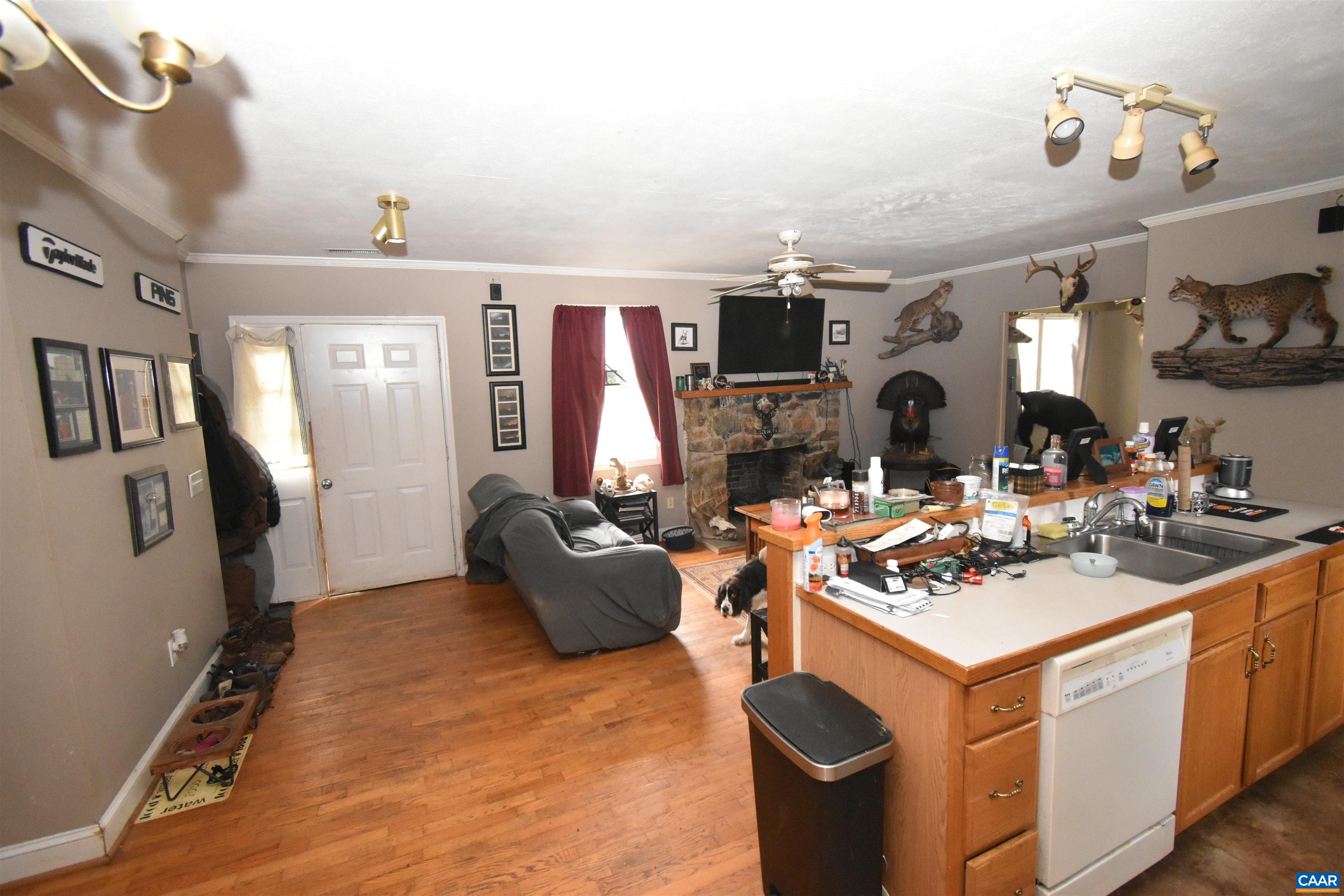 130 EARTH WAY DR