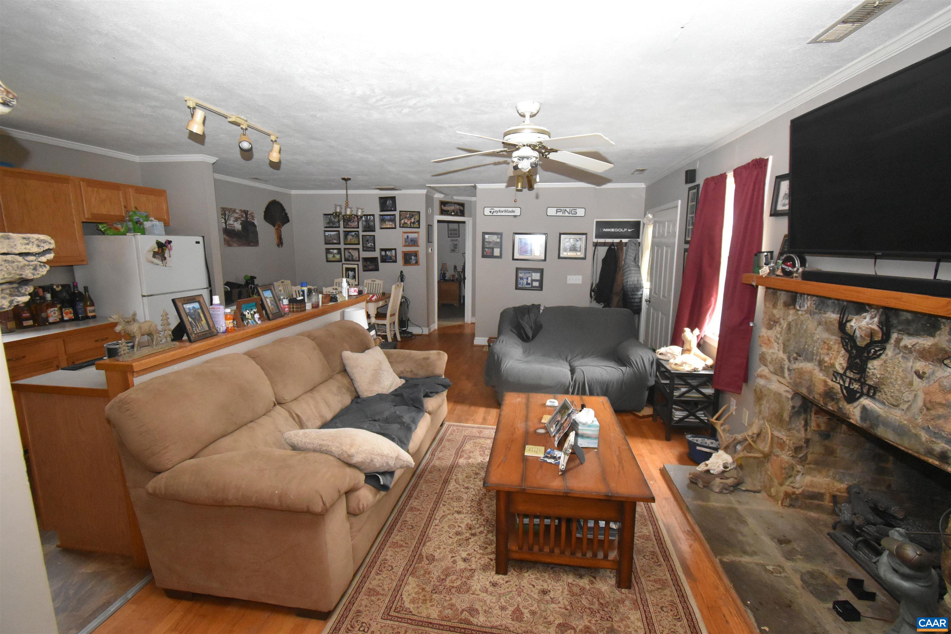 130 EARTH WAY DR