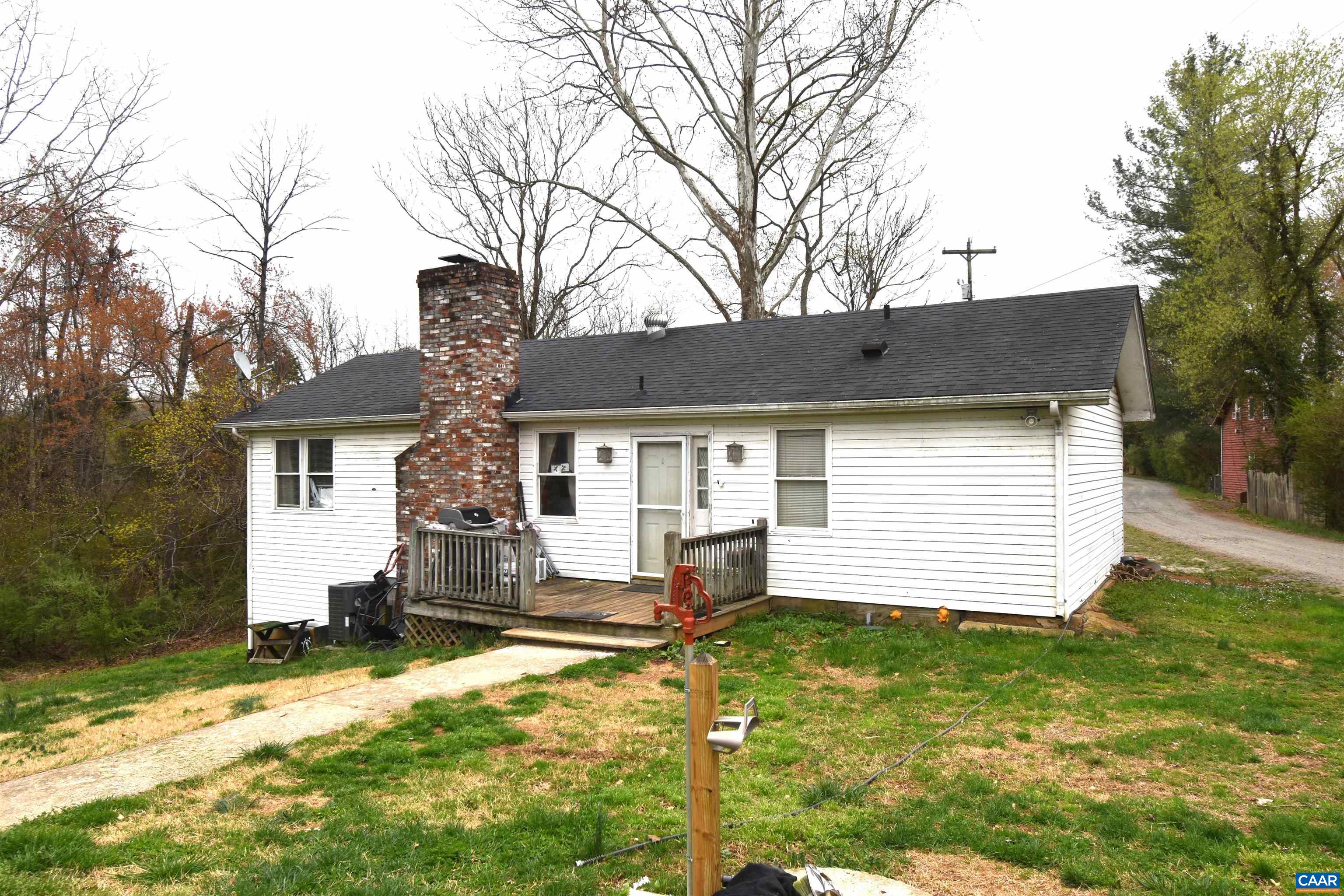 130 EARTH WAY DR
