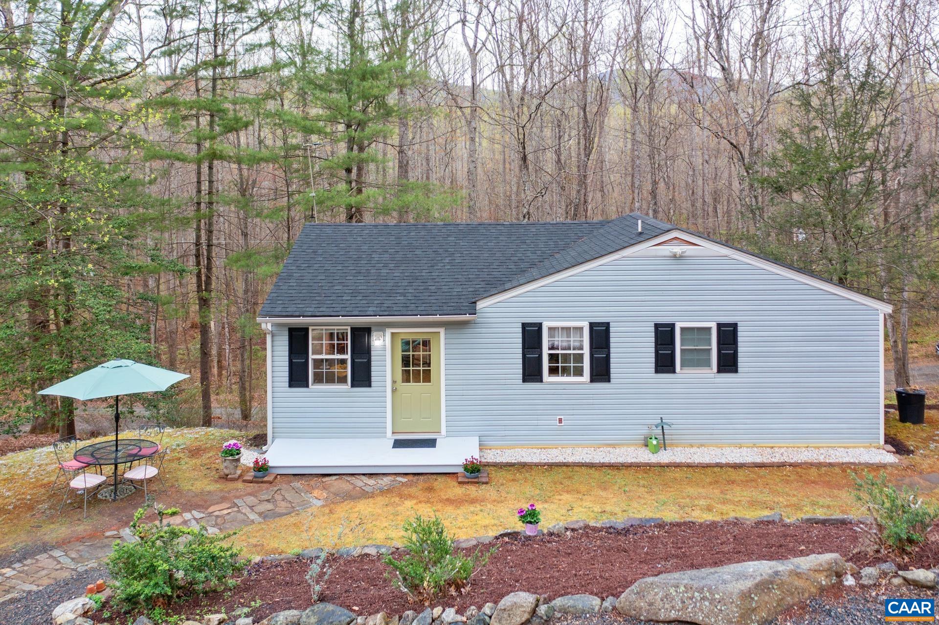 115 CIRCLE RD