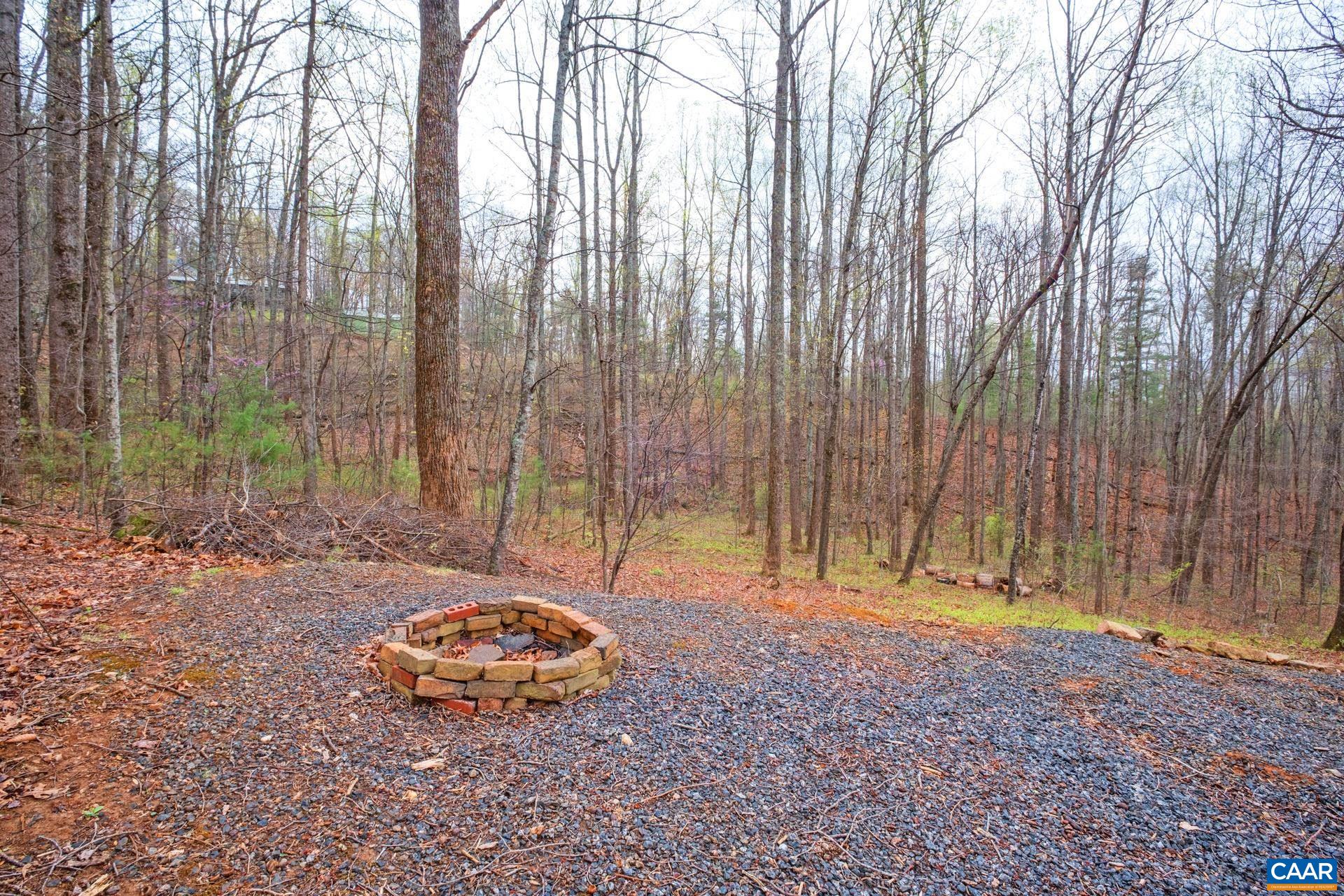 115 CIRCLE RD