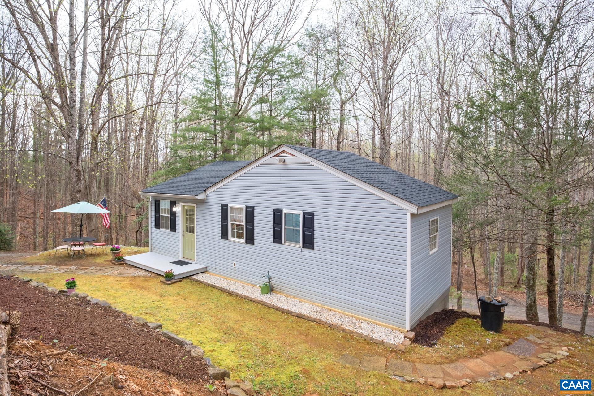 115 CIRCLE RD