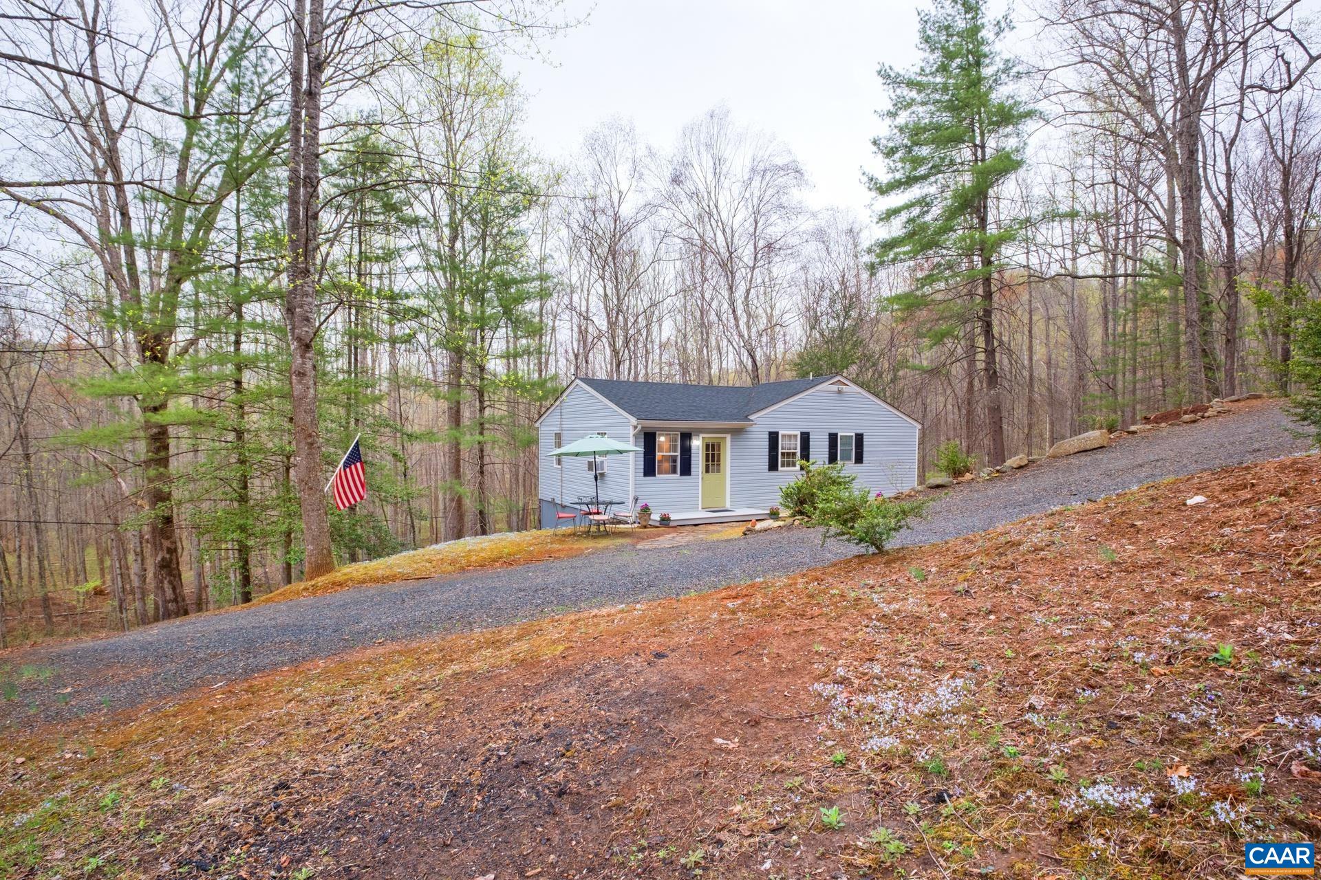 115 CIRCLE RD