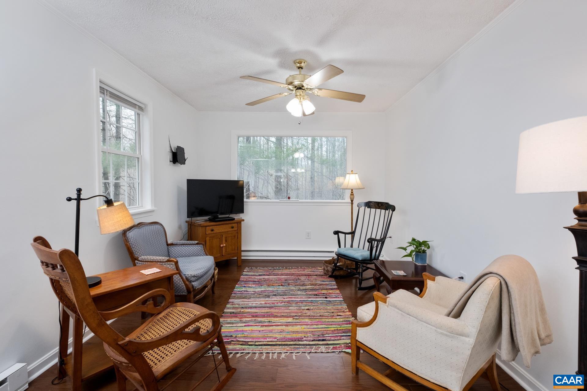 115 CIRCLE RD
