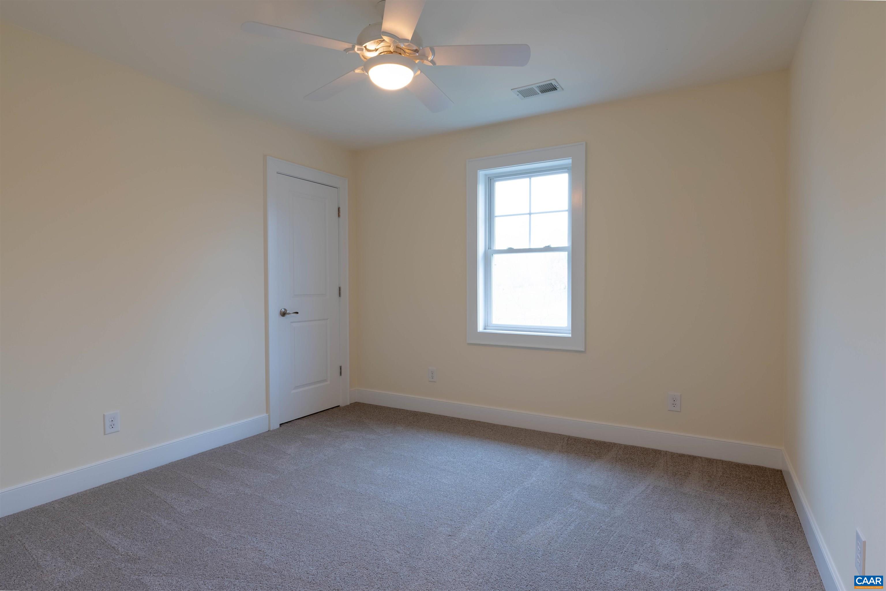 658 TYREE LN