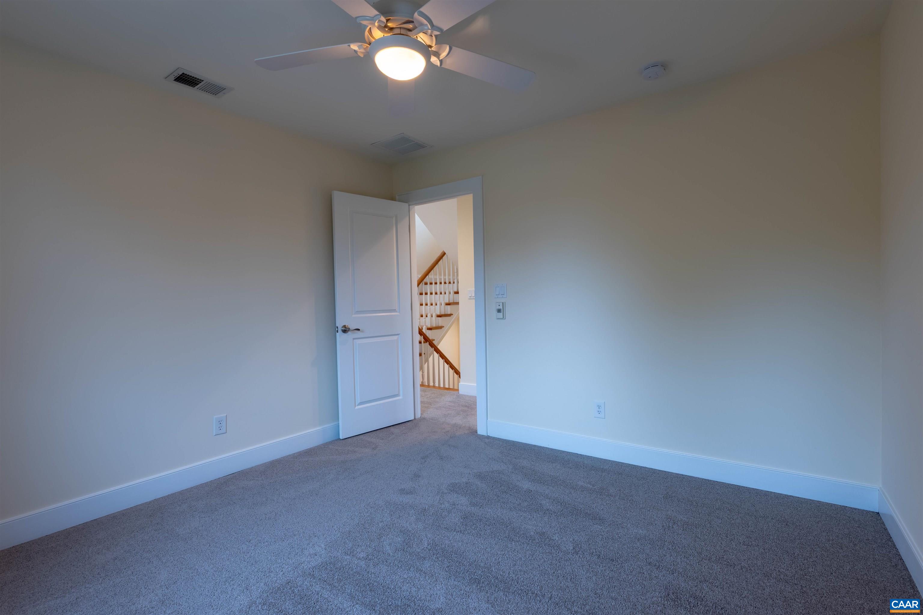658 TYREE LN