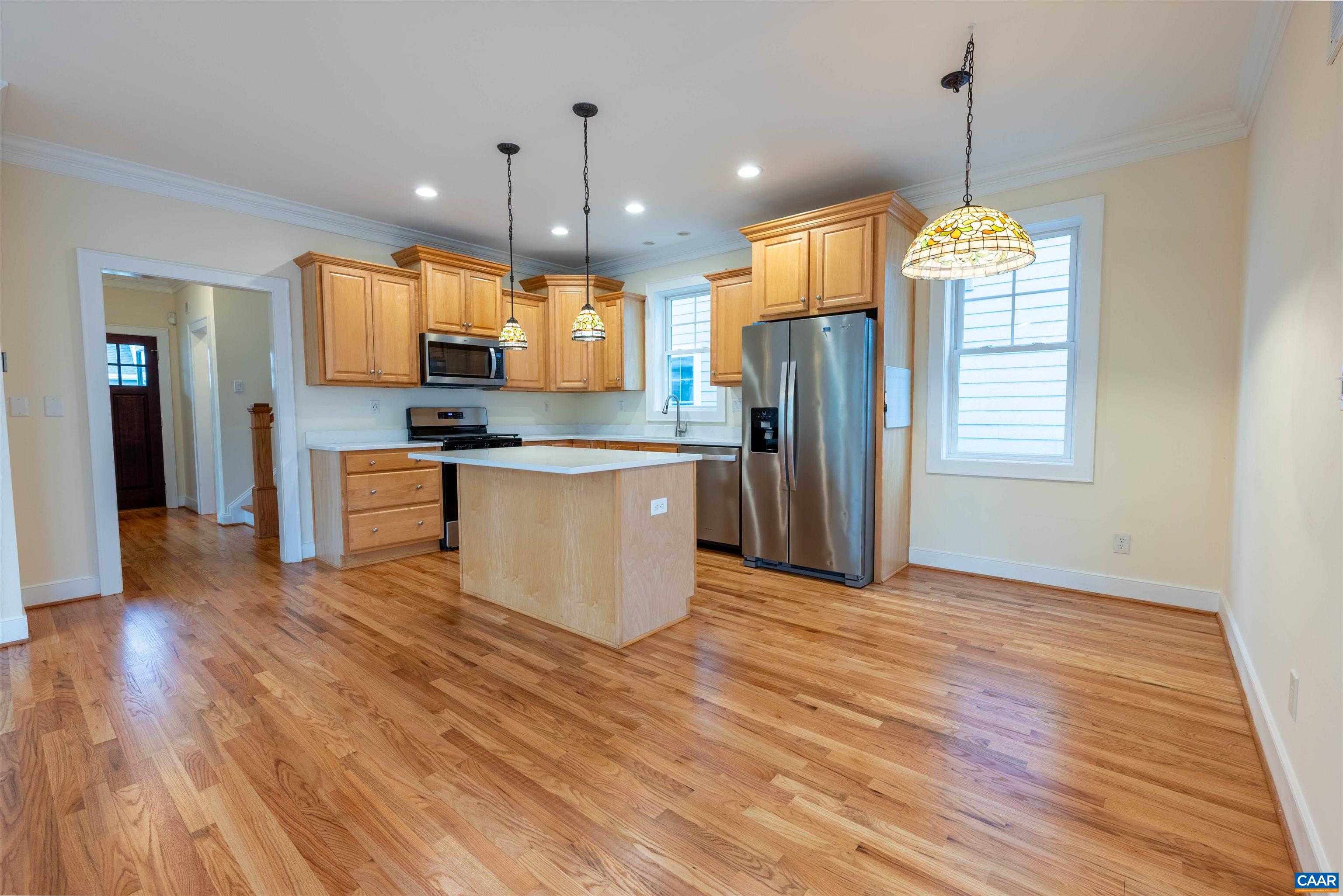 658 TYREE LN