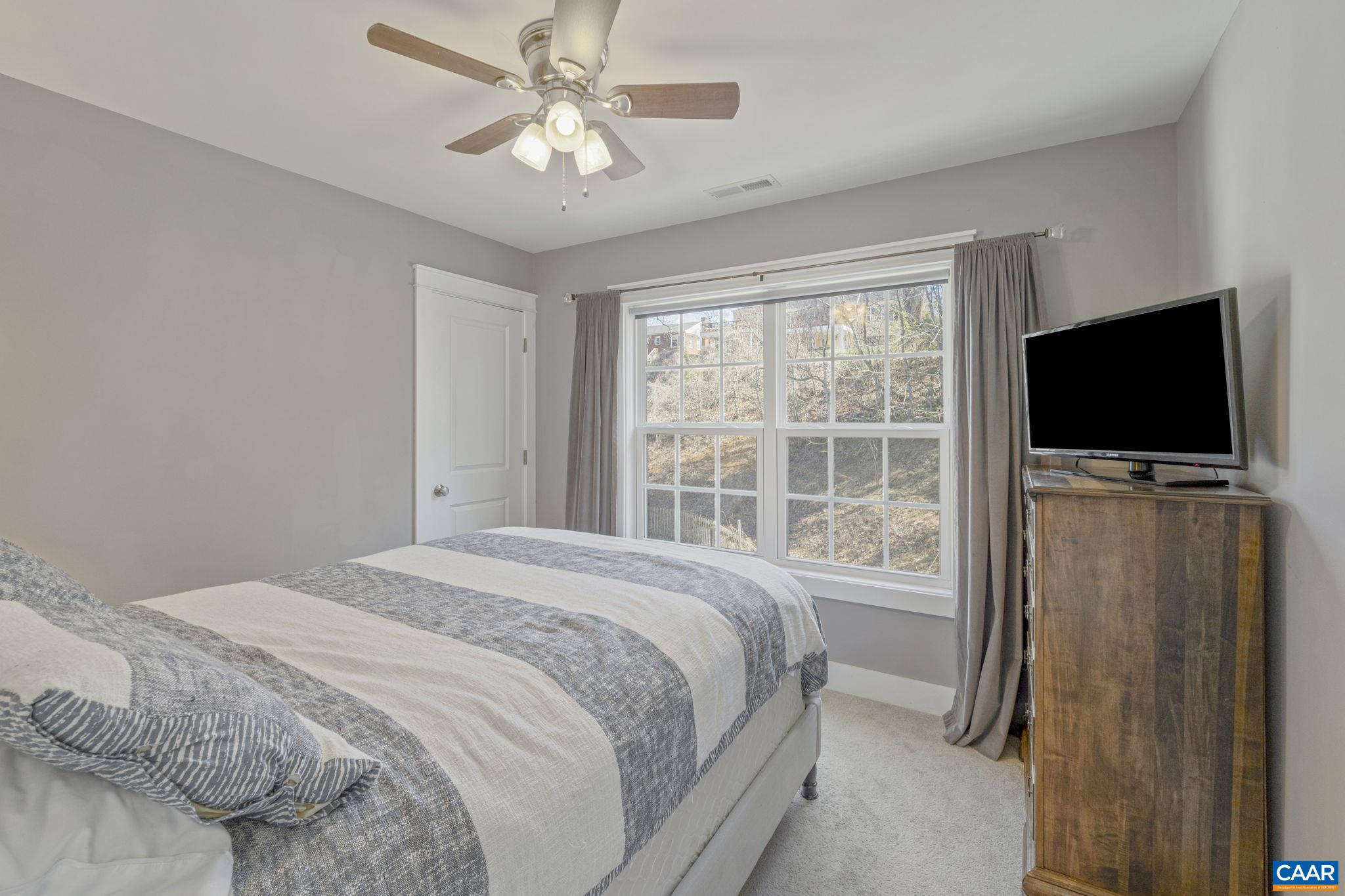 1100 SAINT CHARLES CT
