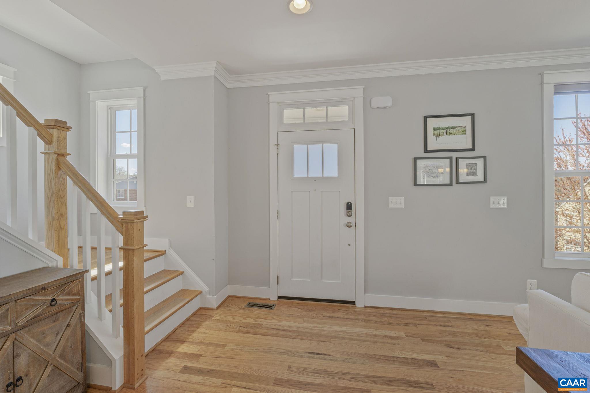 1100 SAINT CHARLES CT