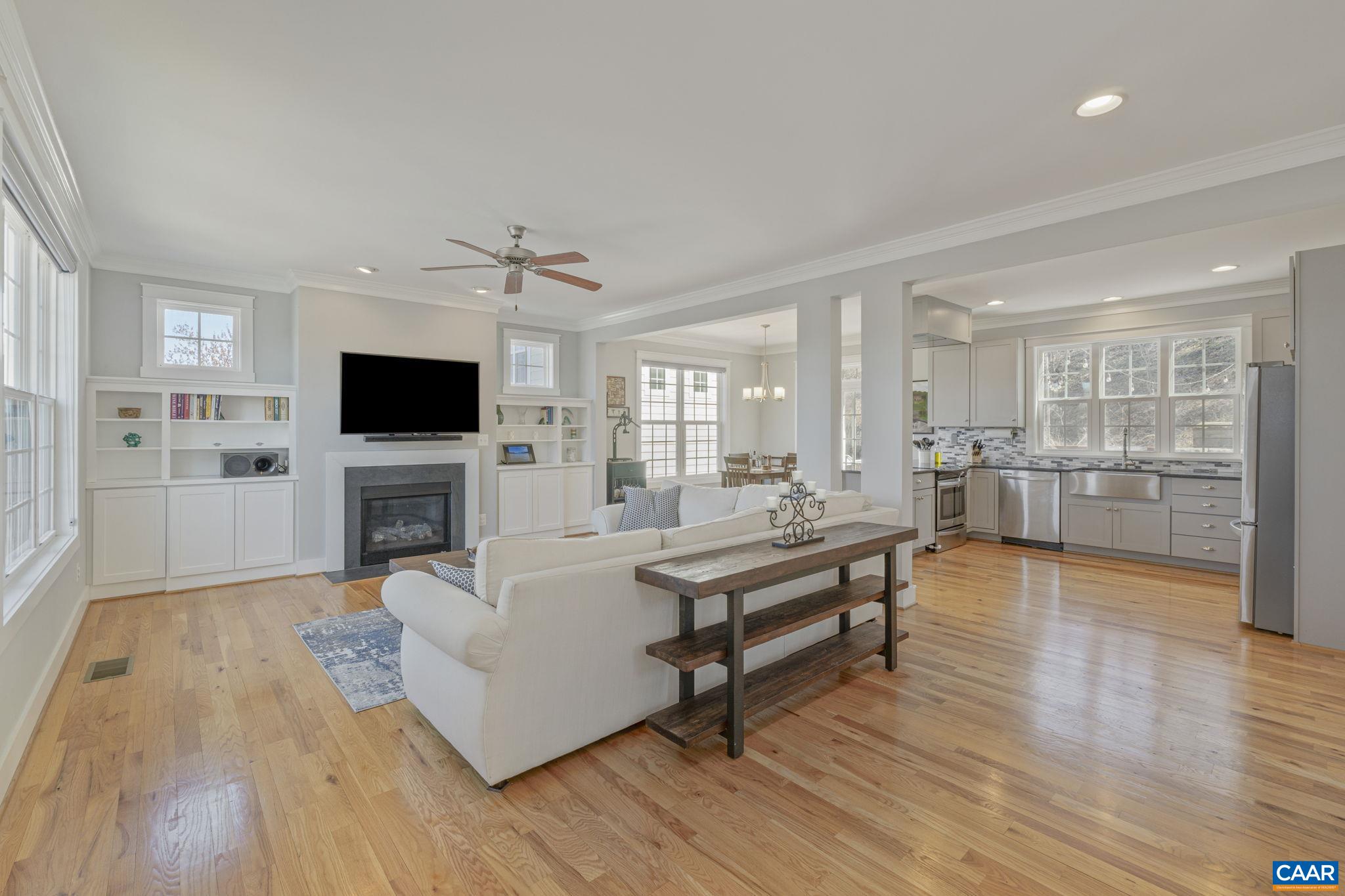 1100 SAINT CHARLES CT