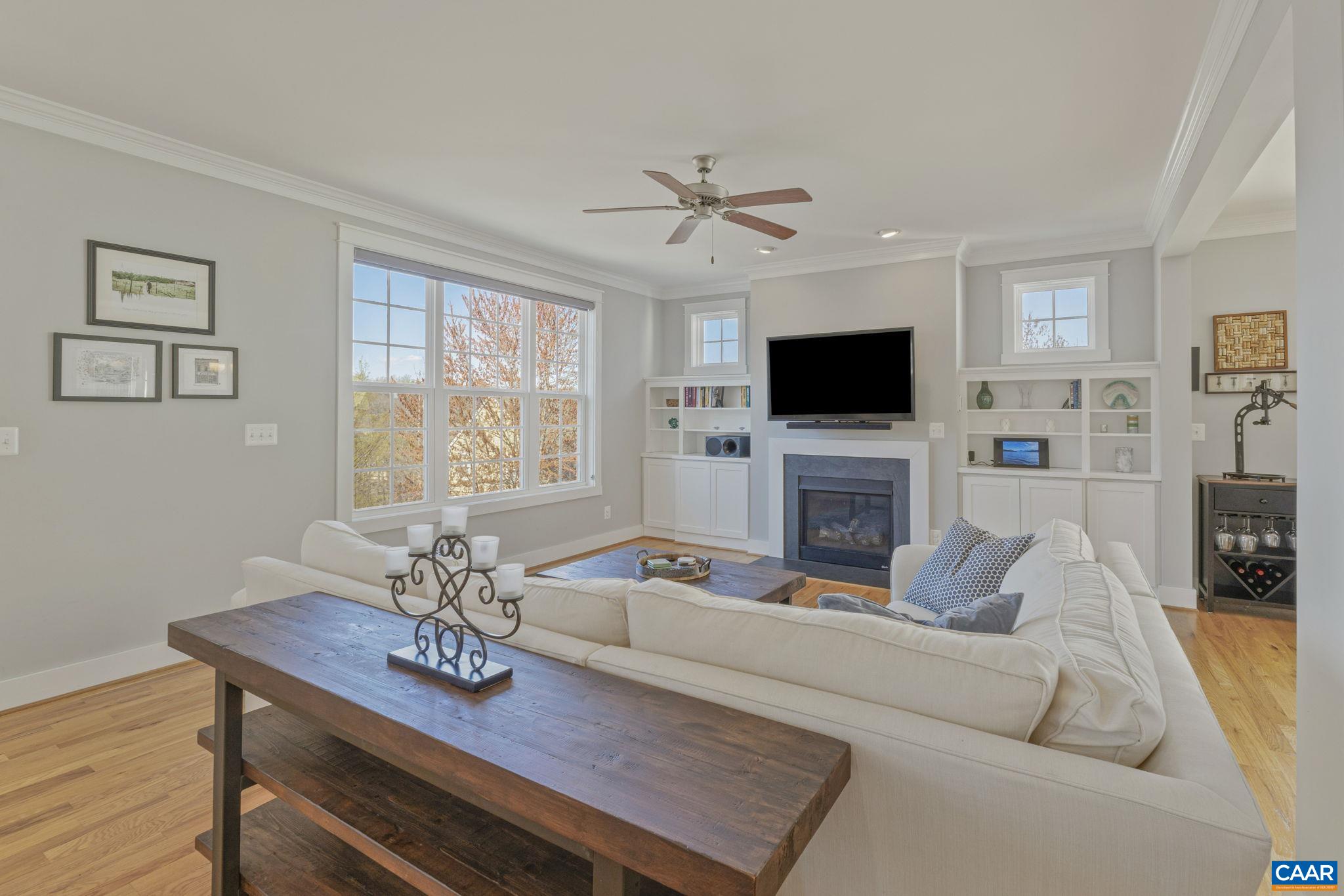 1100 SAINT CHARLES CT