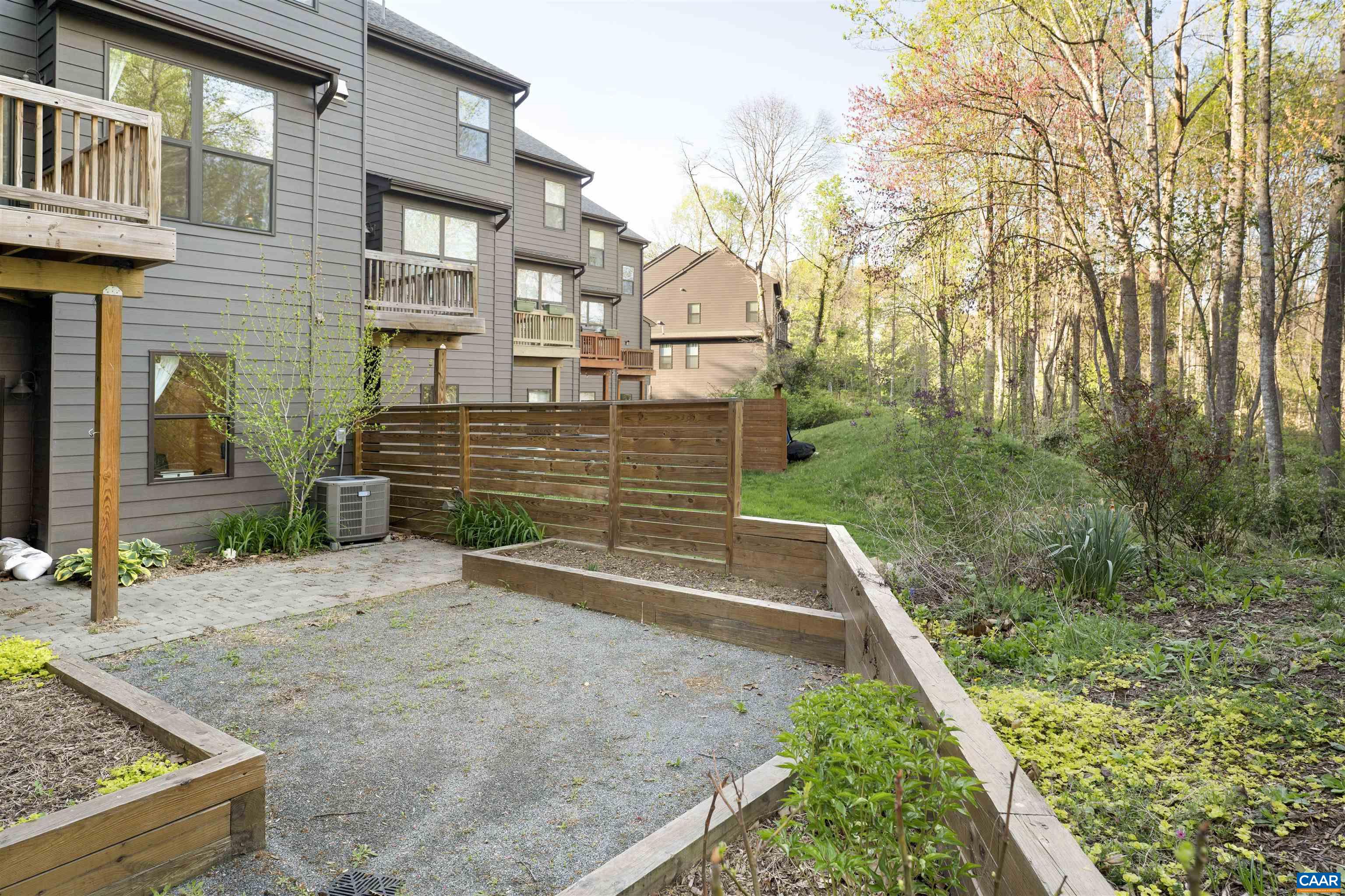 1509 BIRNAM DR