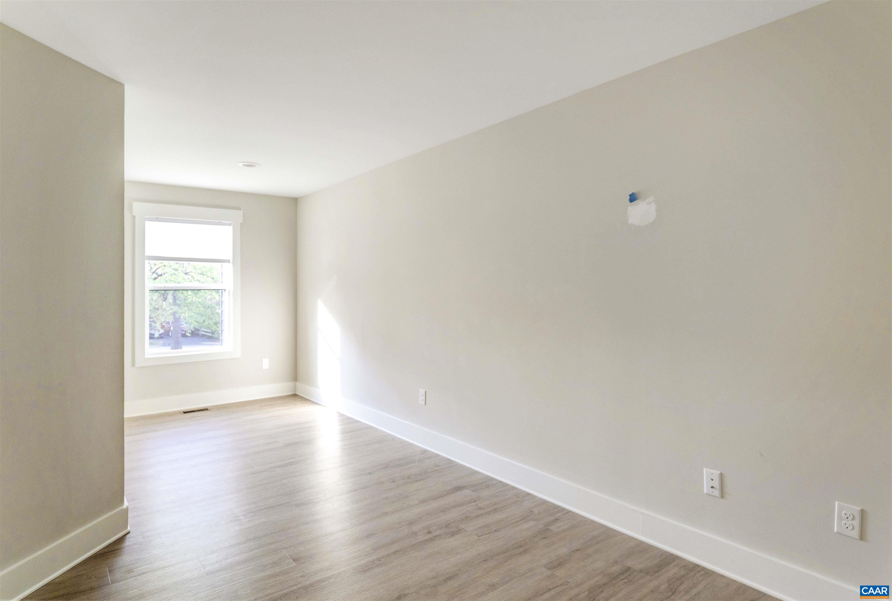 1509 BIRNAM DR