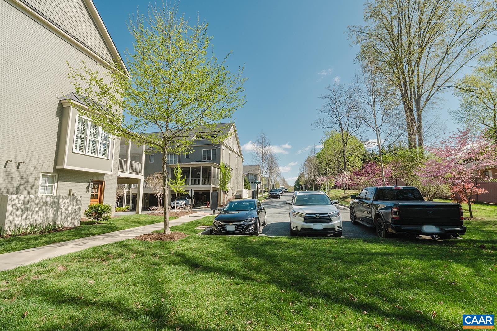 2781 TOWN MEWS LN
