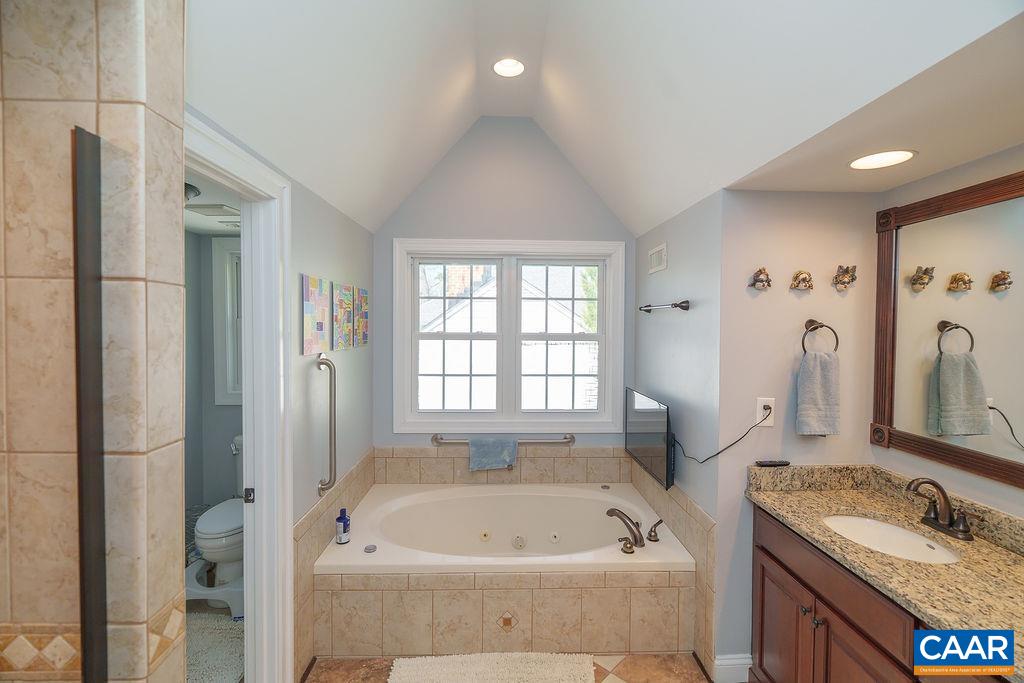 2976 COVE TRCE