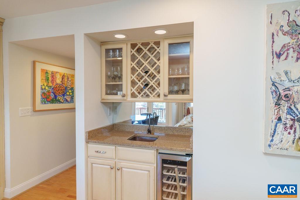2976 COVE TRCE