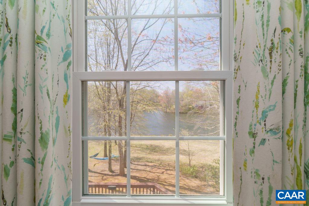 2976 COVE TRCE