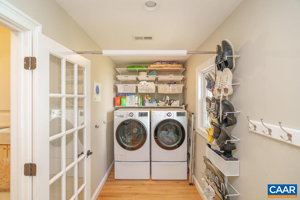 2976 COVE TRCE