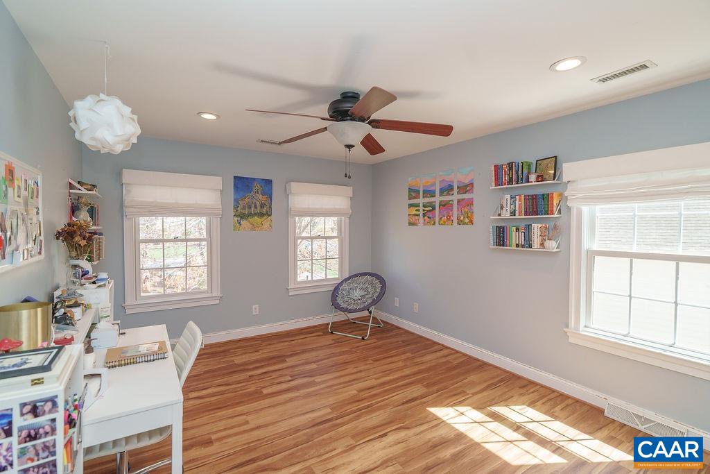 2976 COVE TRCE