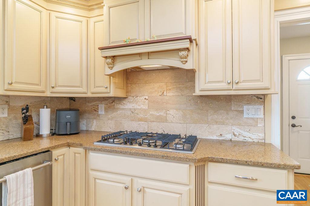 2976 COVE TRCE