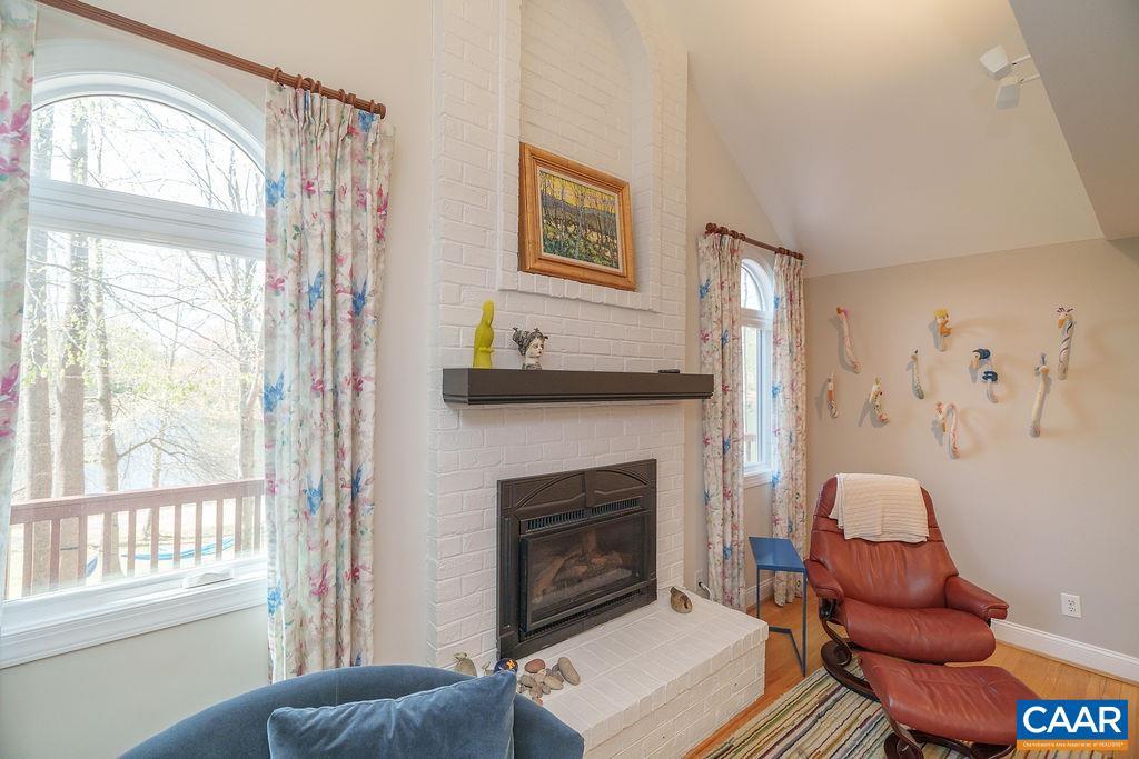 2976 COVE TRCE