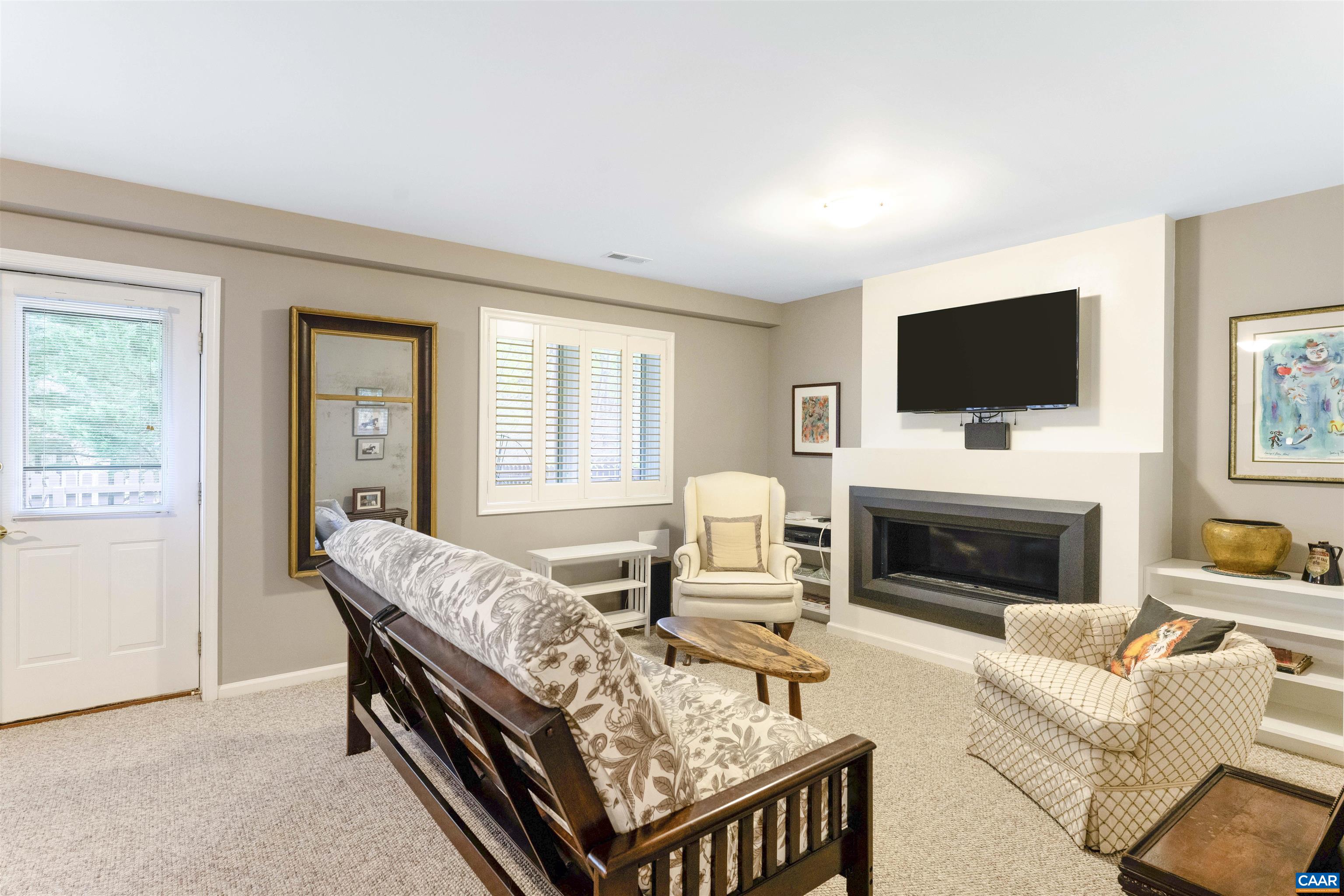 1303 BRANCHLANDS DR